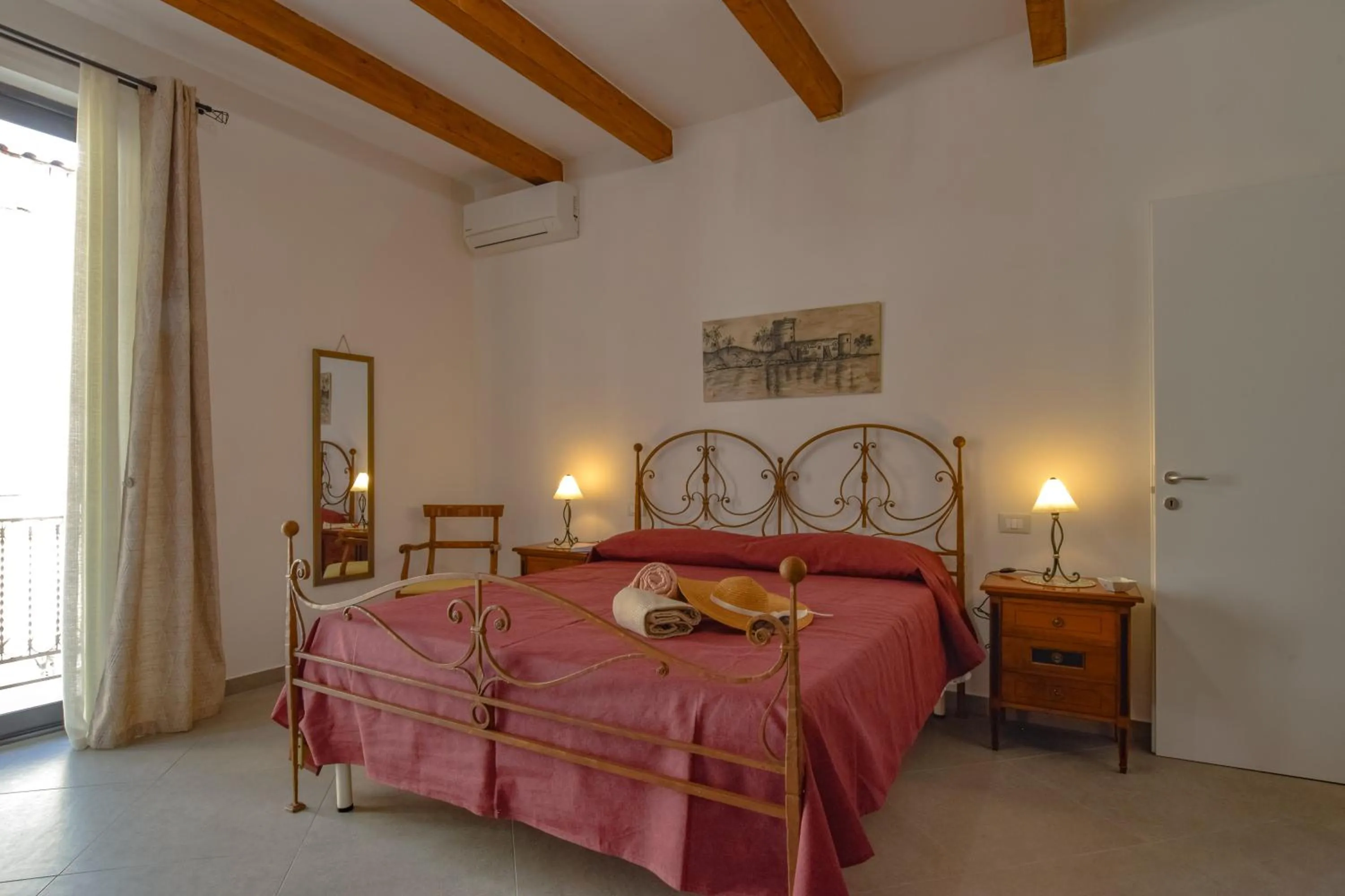 Photo of the whole room, Bed in AMUNI' Apartments