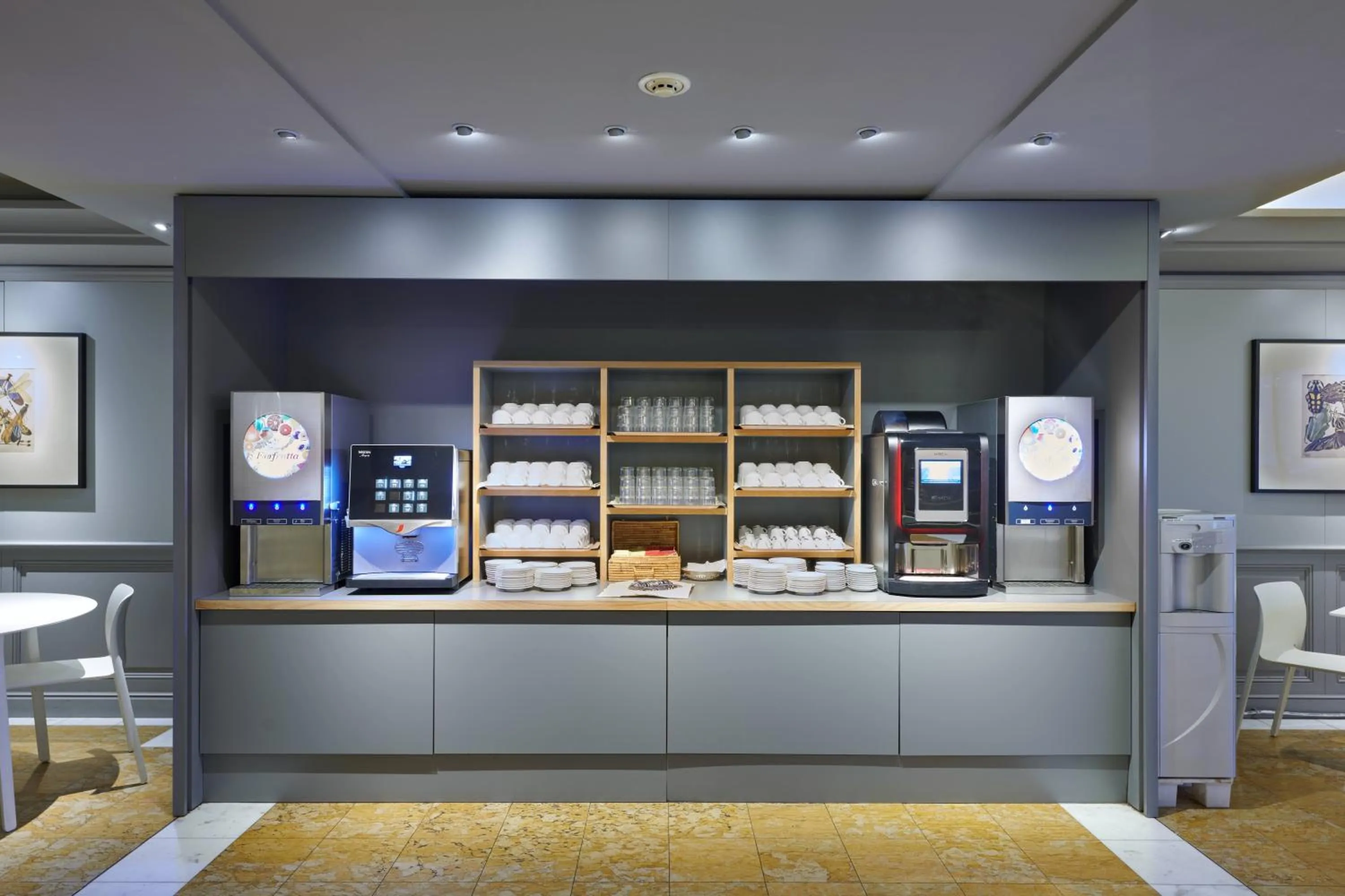 Buffet breakfast in Hotel Plaza