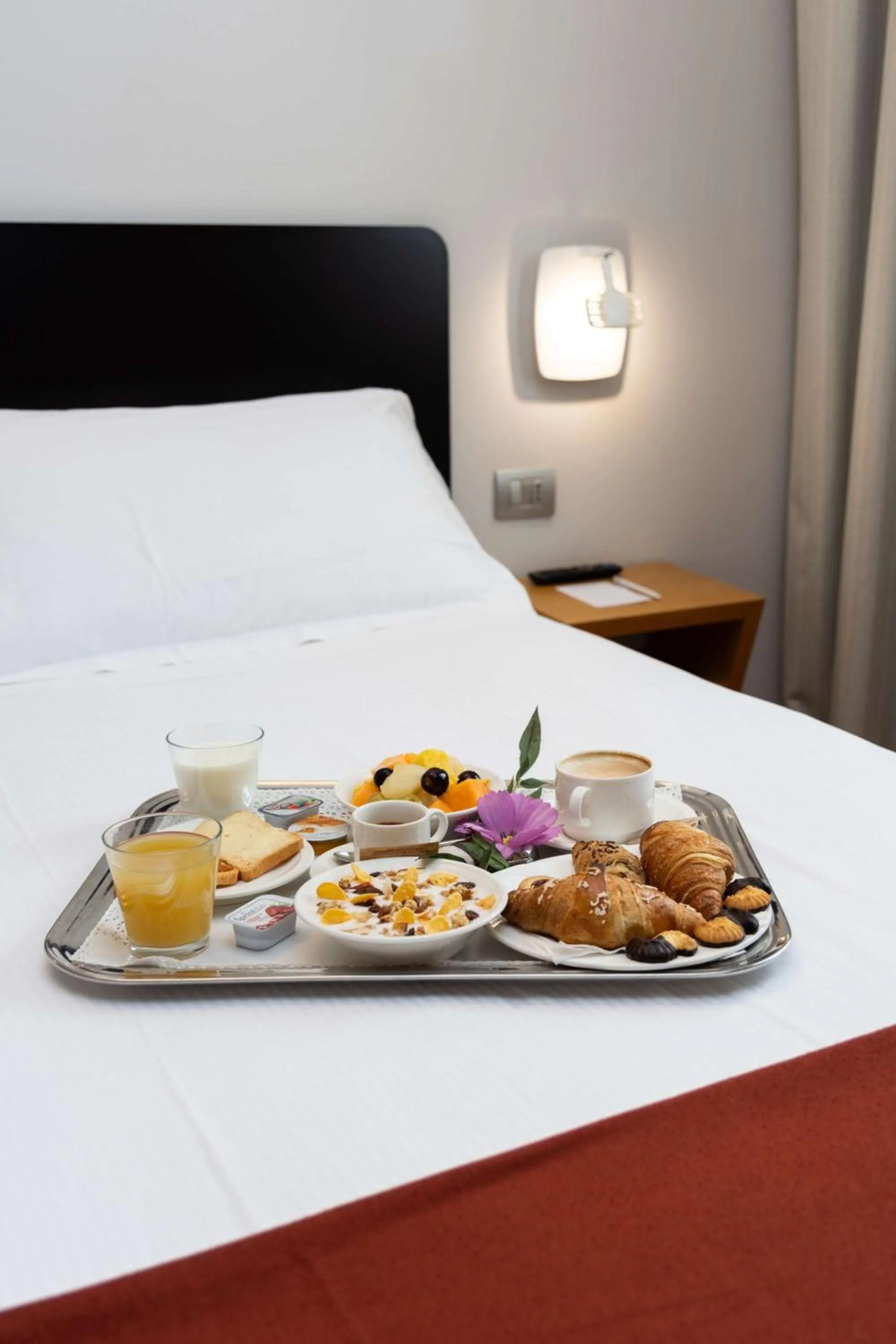 Bedroom, Bed in Best Western Hotel Major