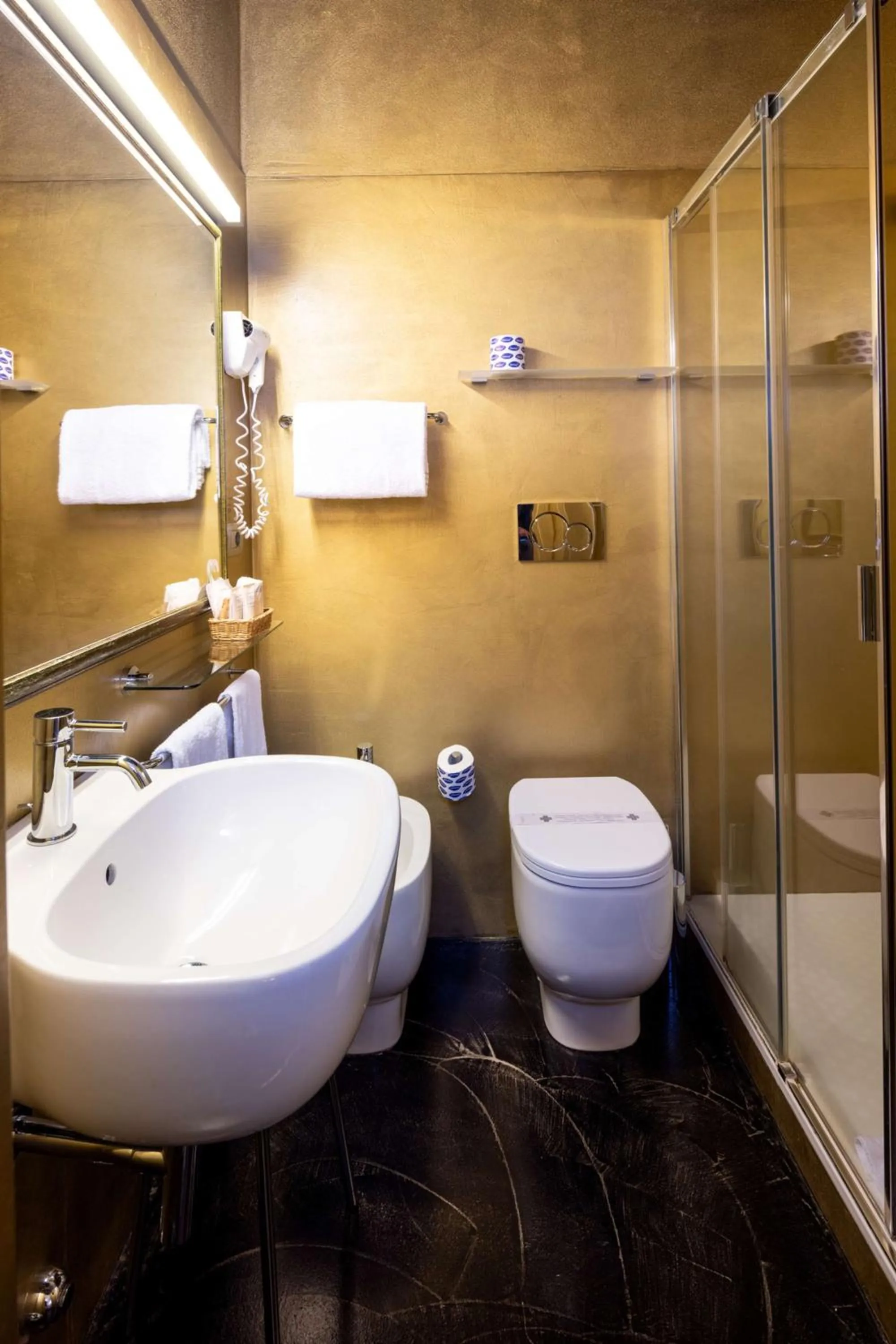 Bathroom in Best Western Hotel Major