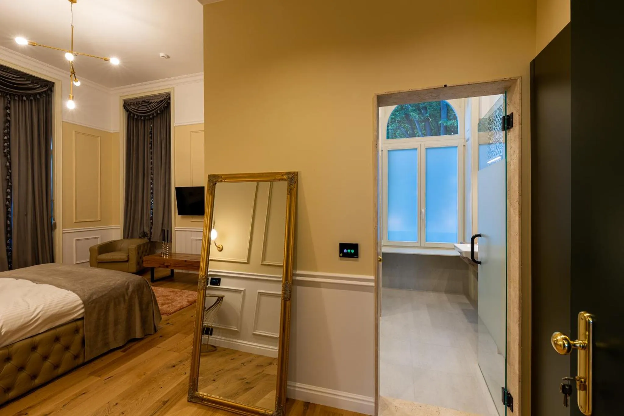 Photo of the whole room, Bed in Boutique Hotel Cocosul de Aur