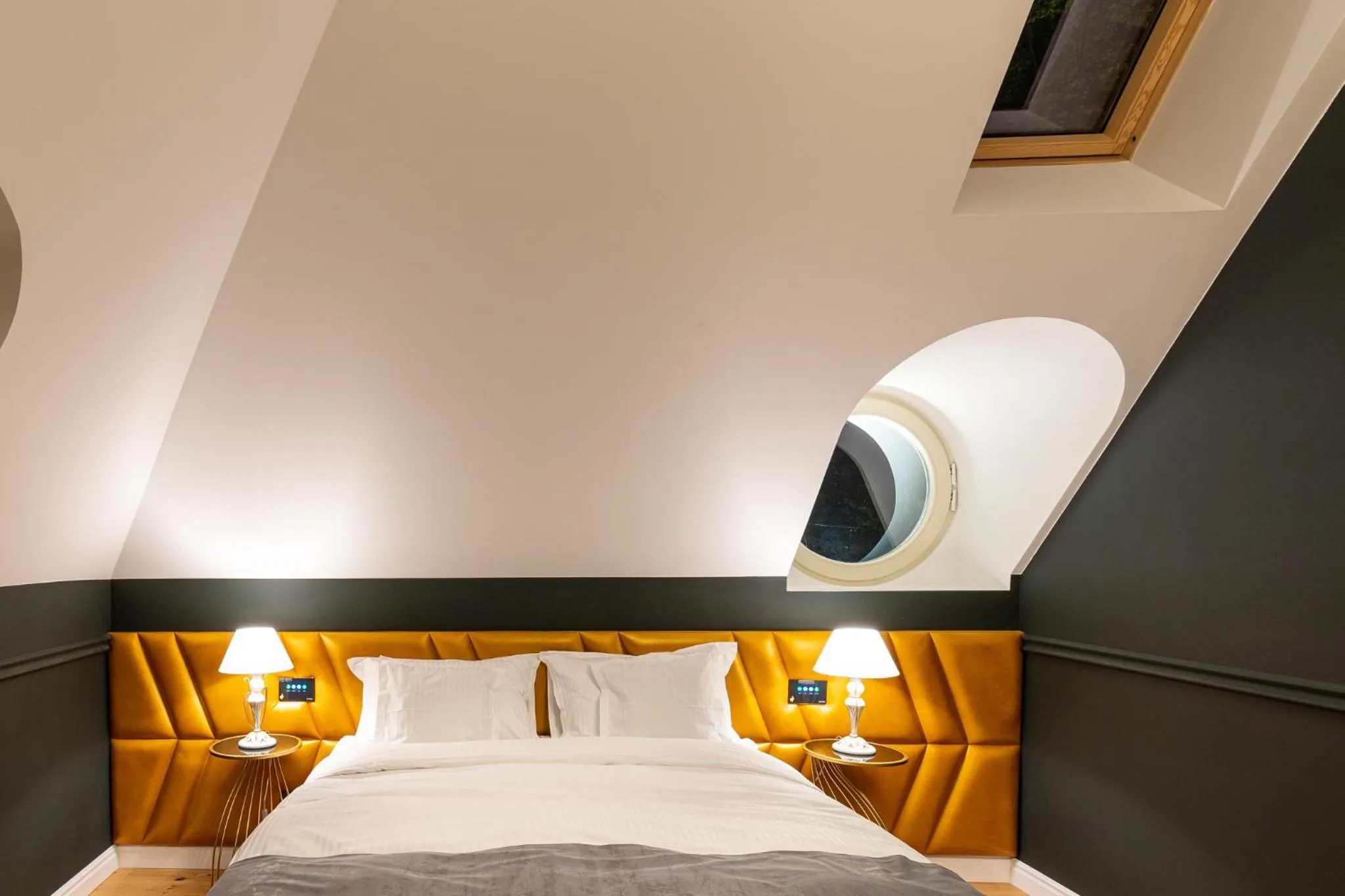 Bed in Boutique Hotel Cocosul de Aur