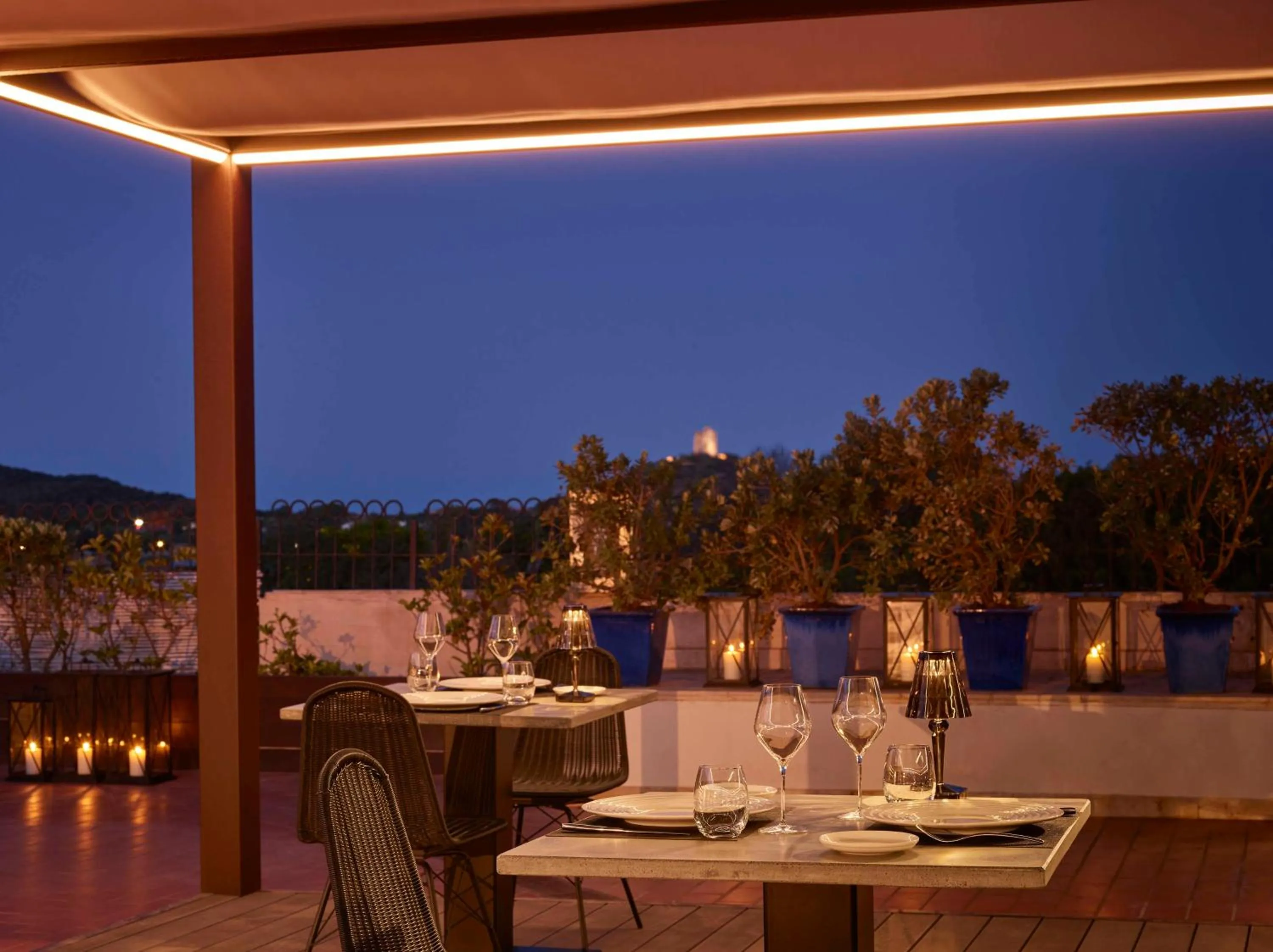 Restaurant/places to eat in Baia Di Chia Resort Sardinia, Curio Collection By Hilton