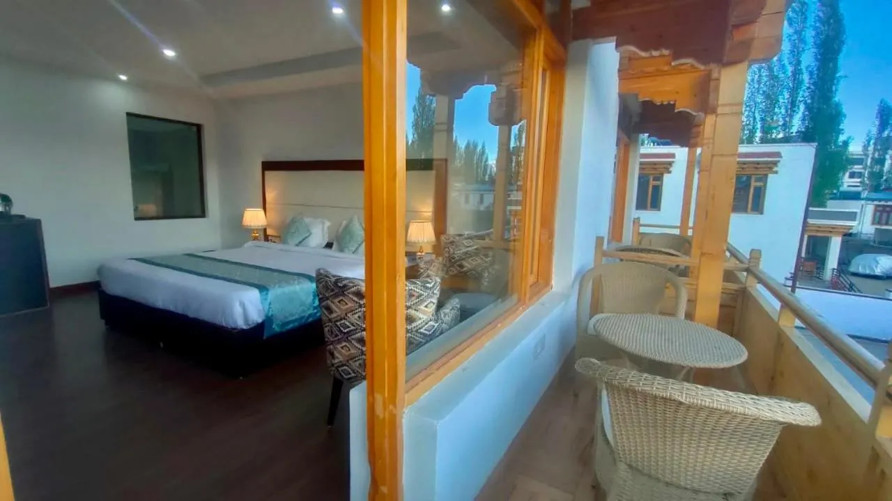 Balcony/Terrace, Bed in Lha-Zes