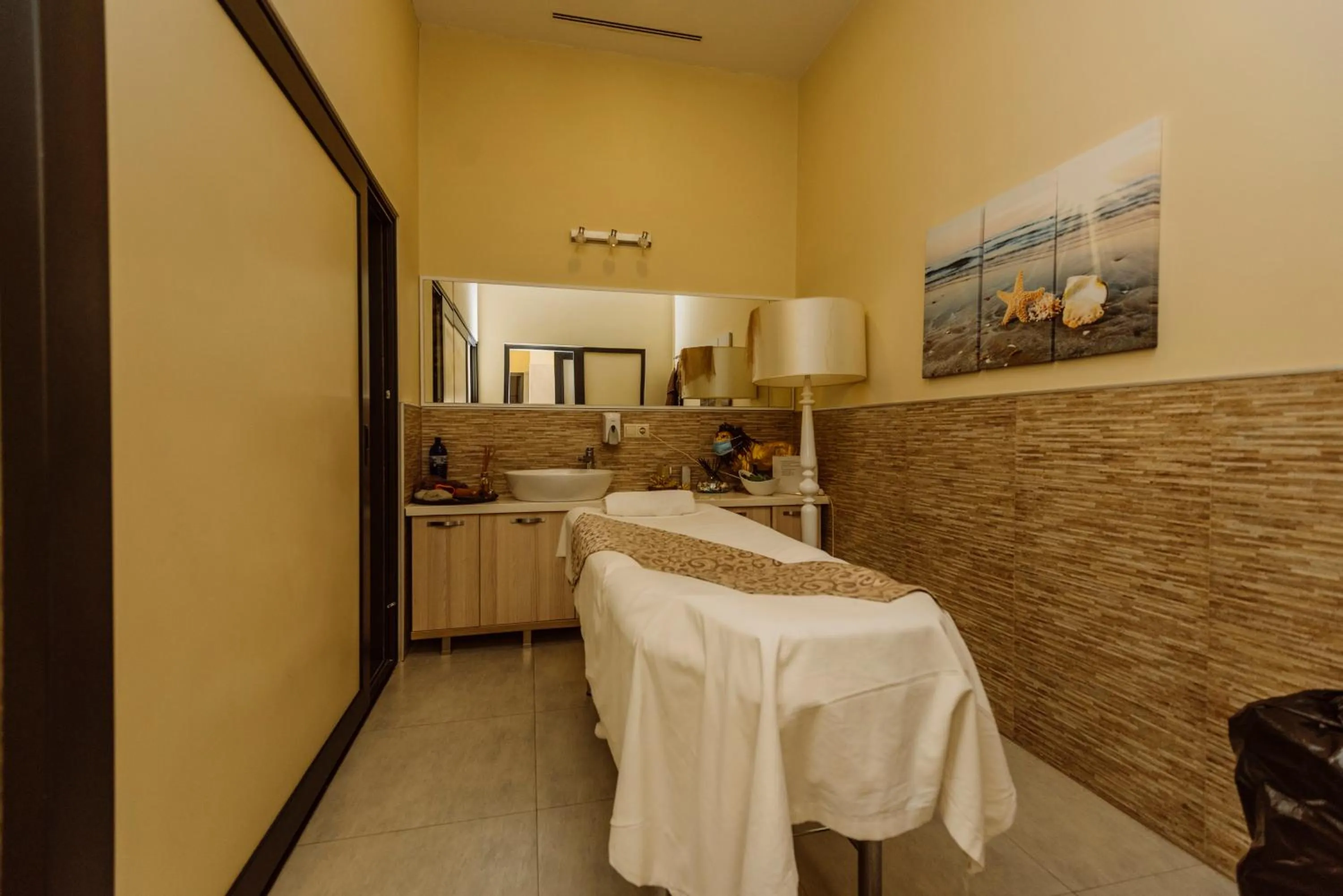 Spa and wellness centre/facilities in Golden Palace Batumi Hotel & Casino