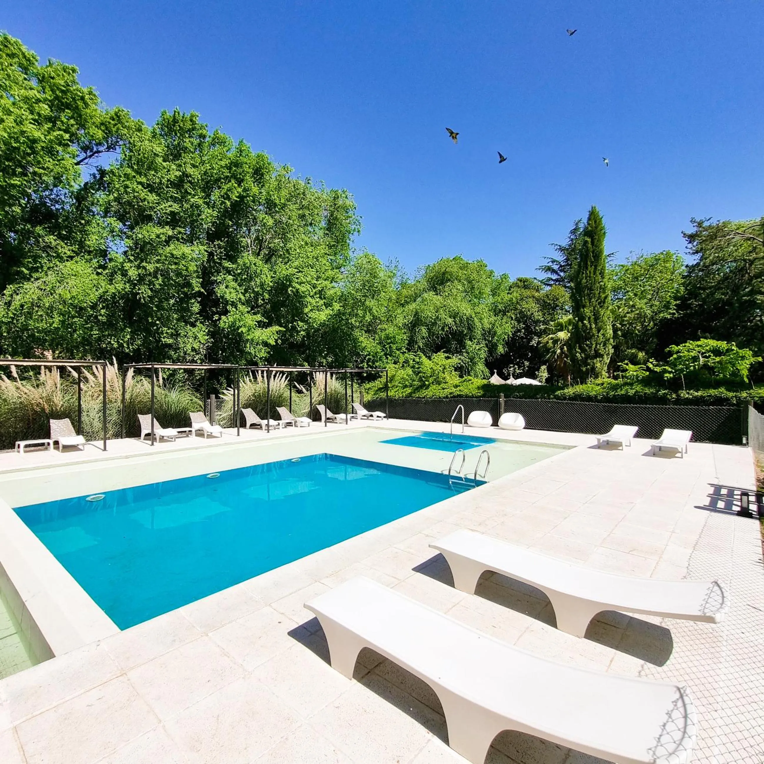 Swimming pool in Atelier Hotel de Charme