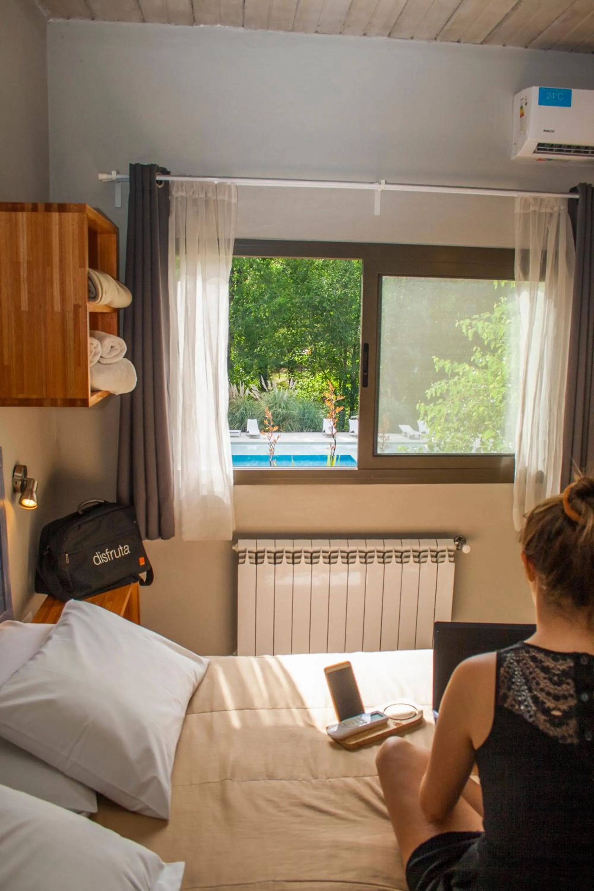 Pool view, Bed in Atelier Hotel de Charme