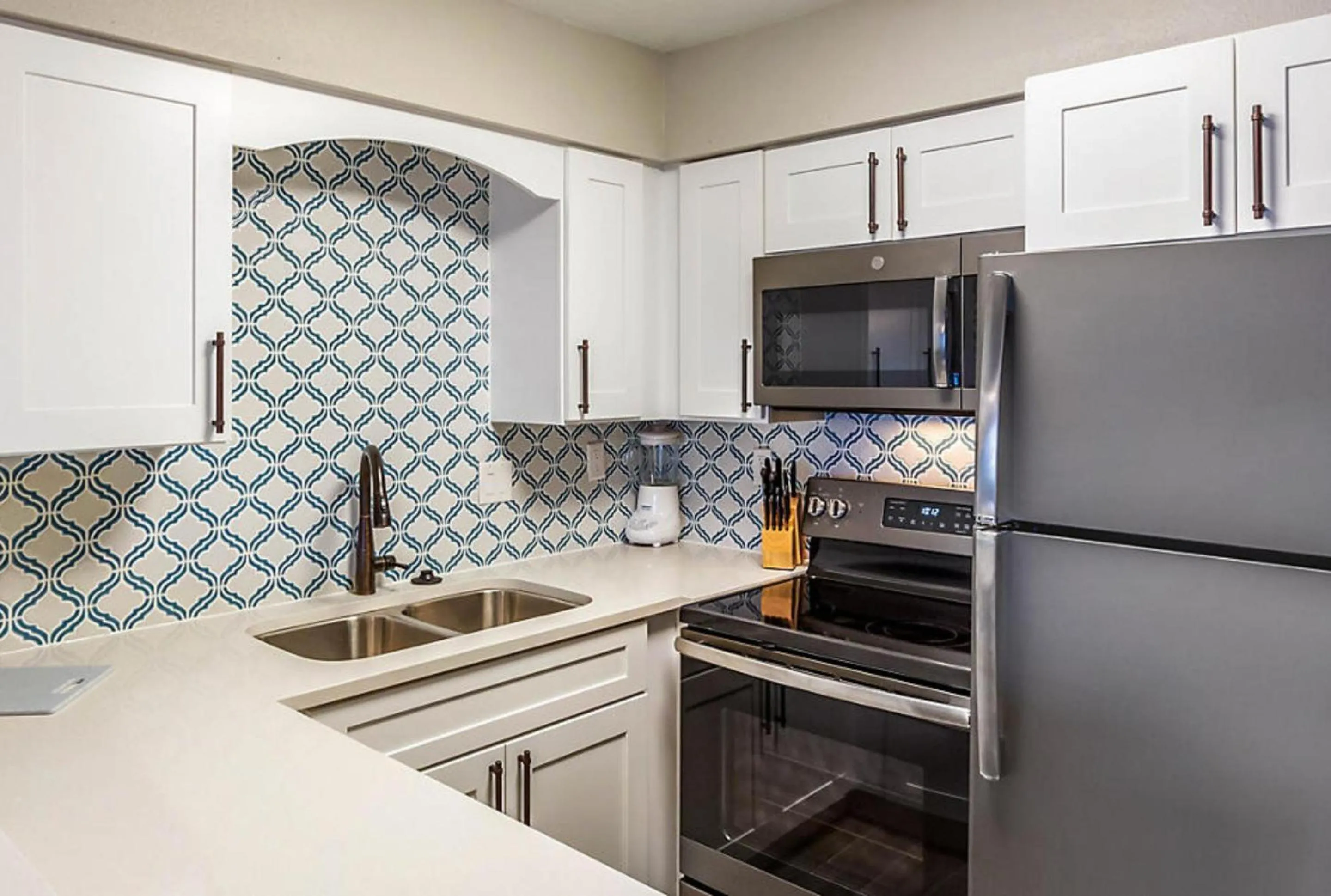 Kitchen or kitchenette in Via Roma Beach Resort