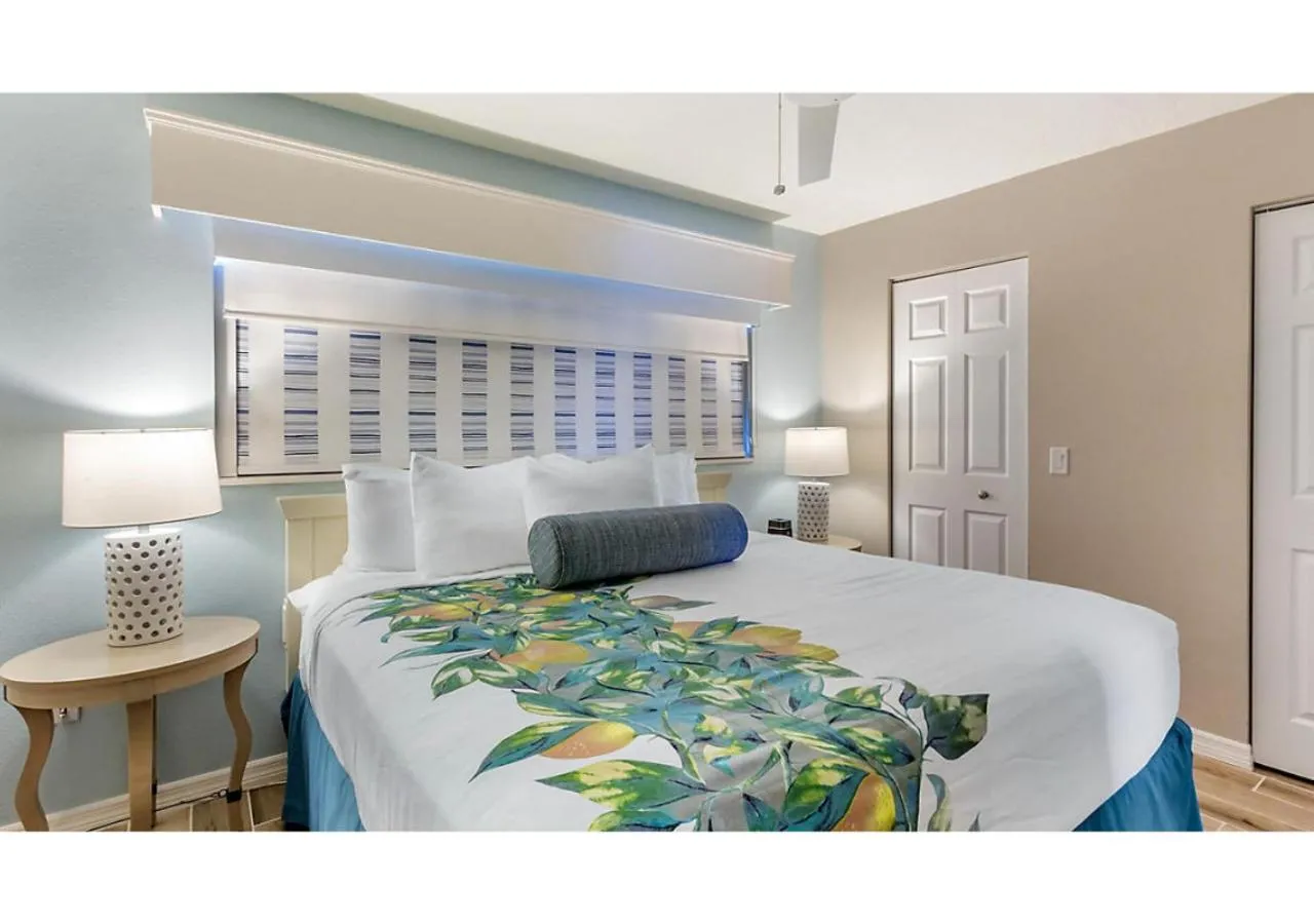 Bed in Via Roma Beach Resort