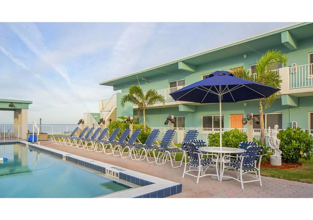 Property building in Via Roma Beach Resort