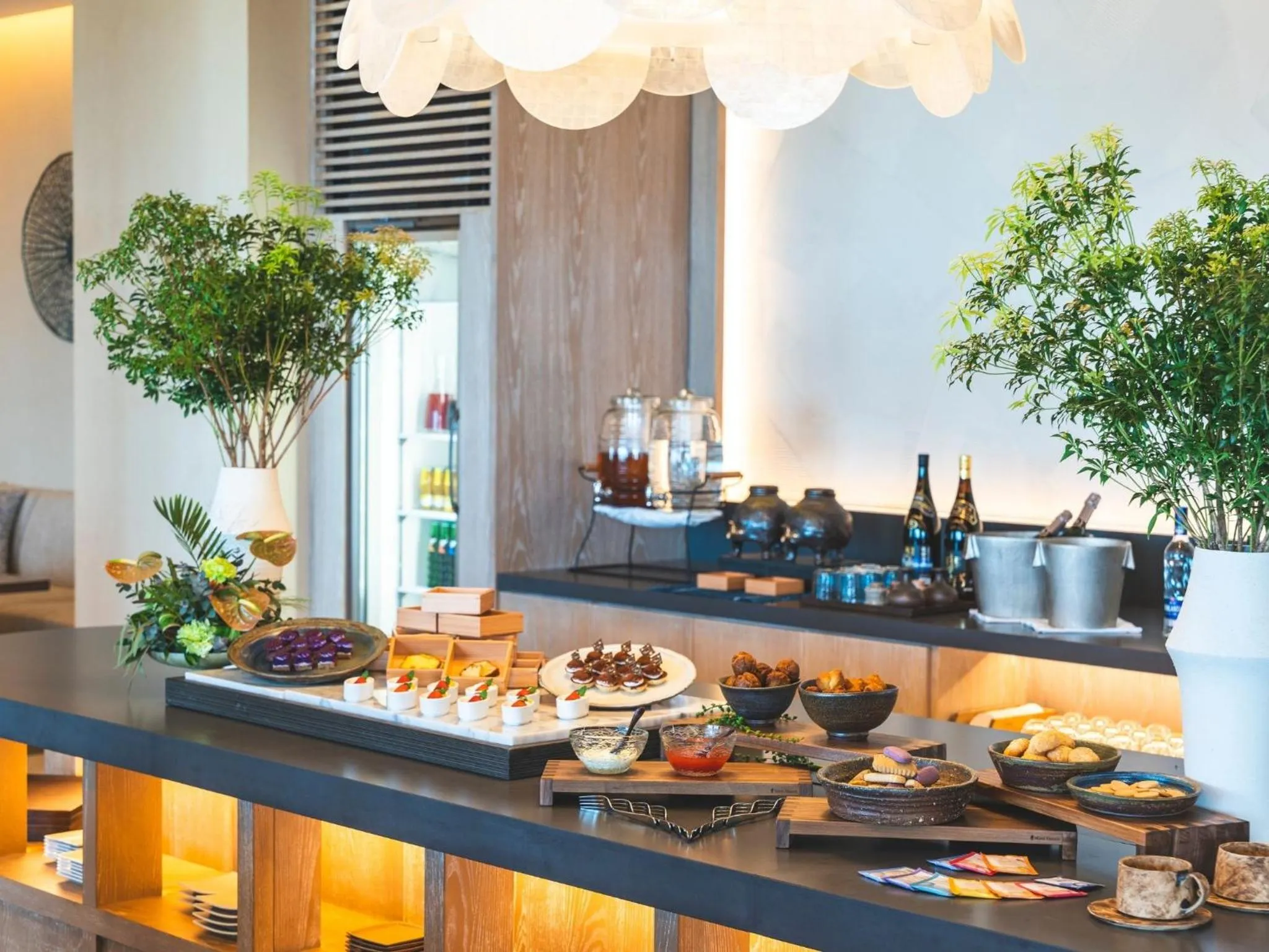 Lounge or bar in The Orion Hotel Motobu Resort & Spa