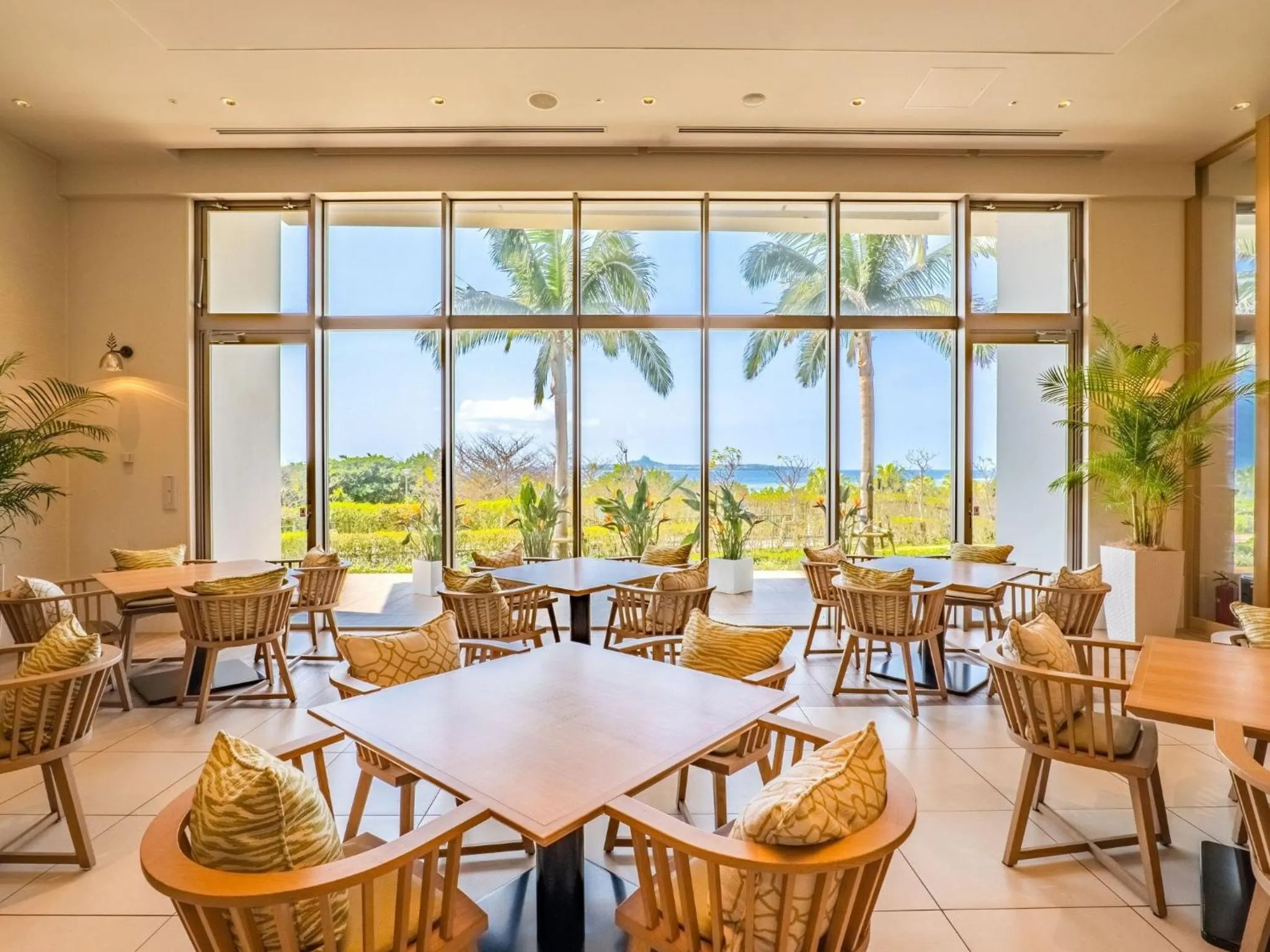 Restaurant/places to eat in The Orion Hotel Motobu Resort & Spa