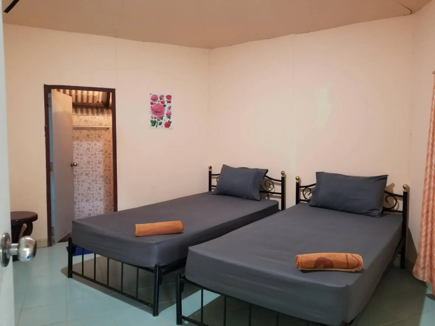 Bed in Racha Sunset Resort