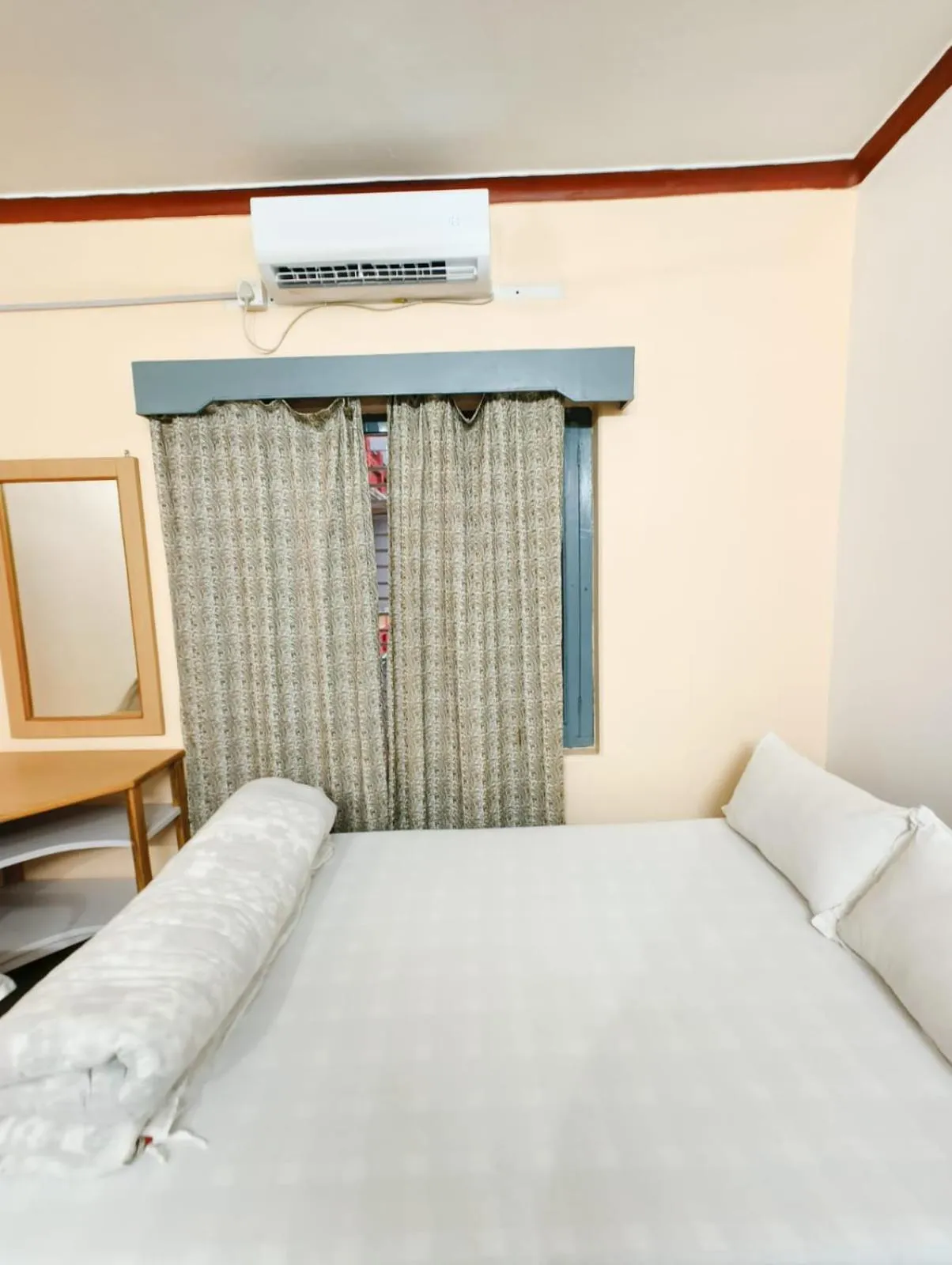 Bed in Hotel Mountain View - Lakeside Pokhara