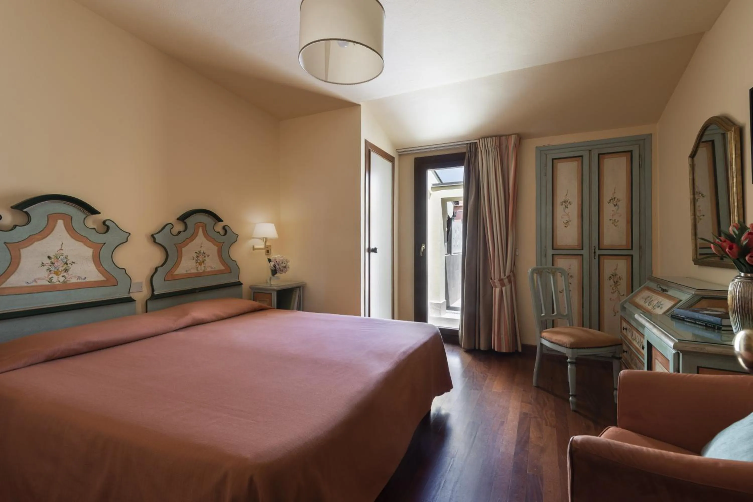 Bedroom, Bed in Hotel Parma e Oriente Wellness & Spa