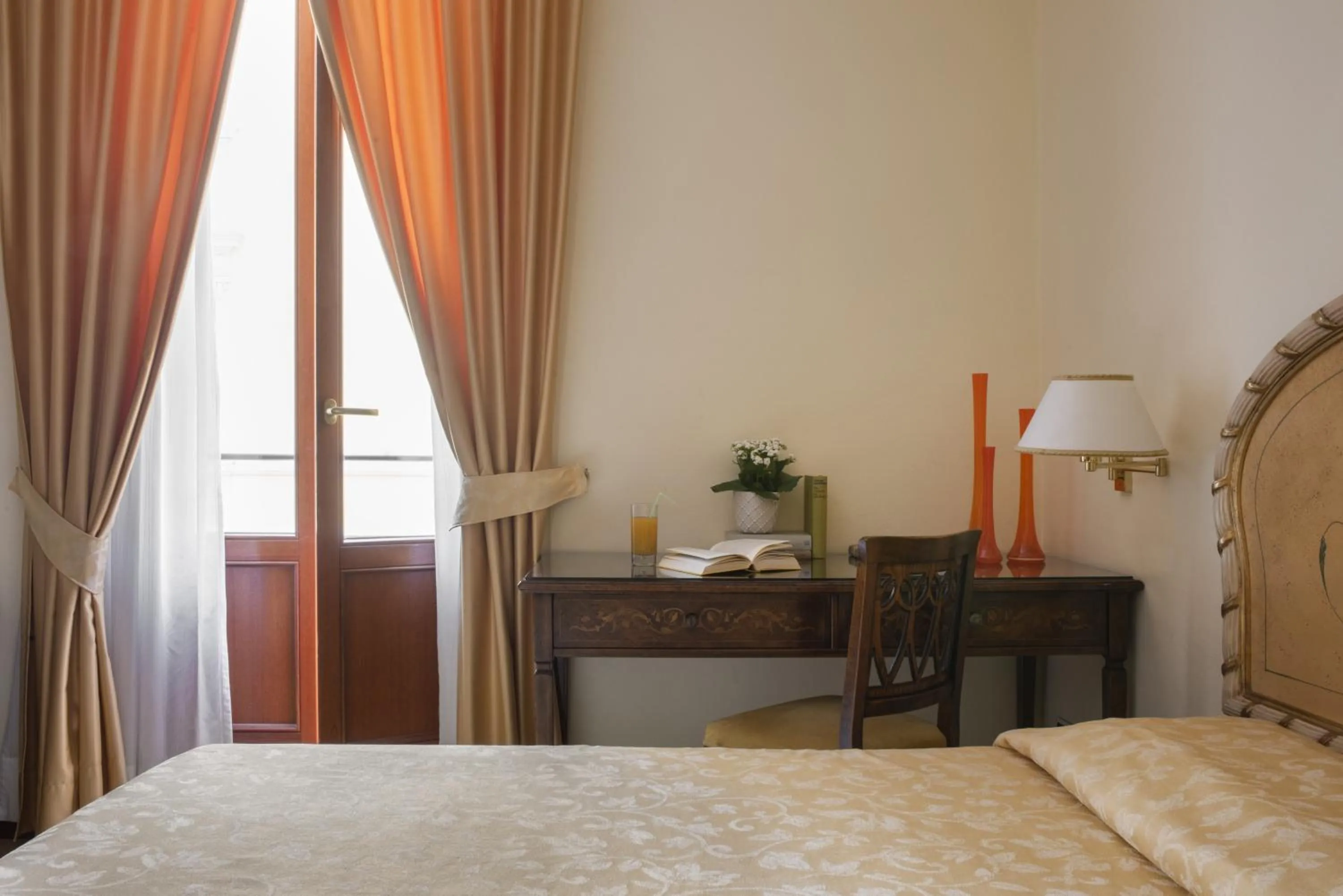 Bedroom, Bed in Hotel Parma e Oriente Wellness & Spa