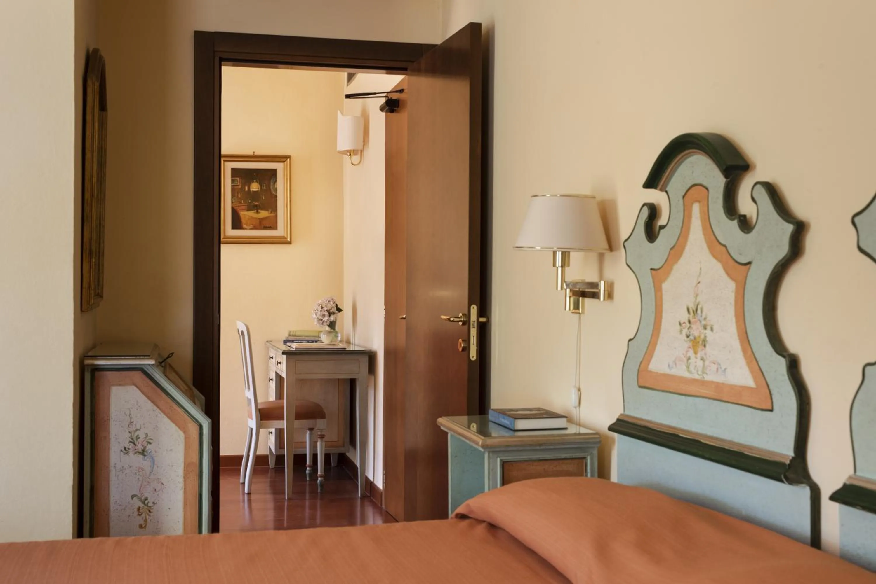 Bedroom in Hotel Parma e Oriente Wellness & Spa