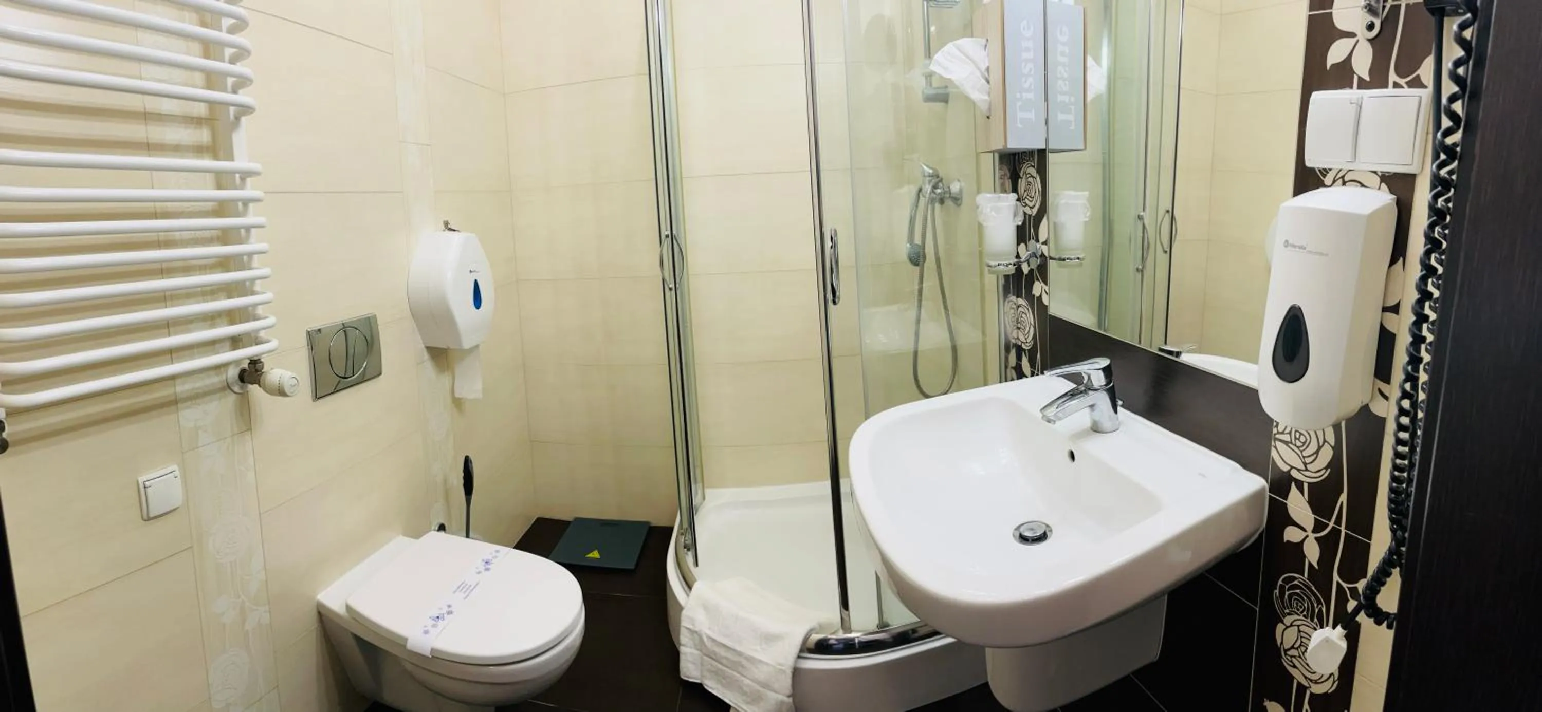 Toilet in Wojtas Entree Apartments