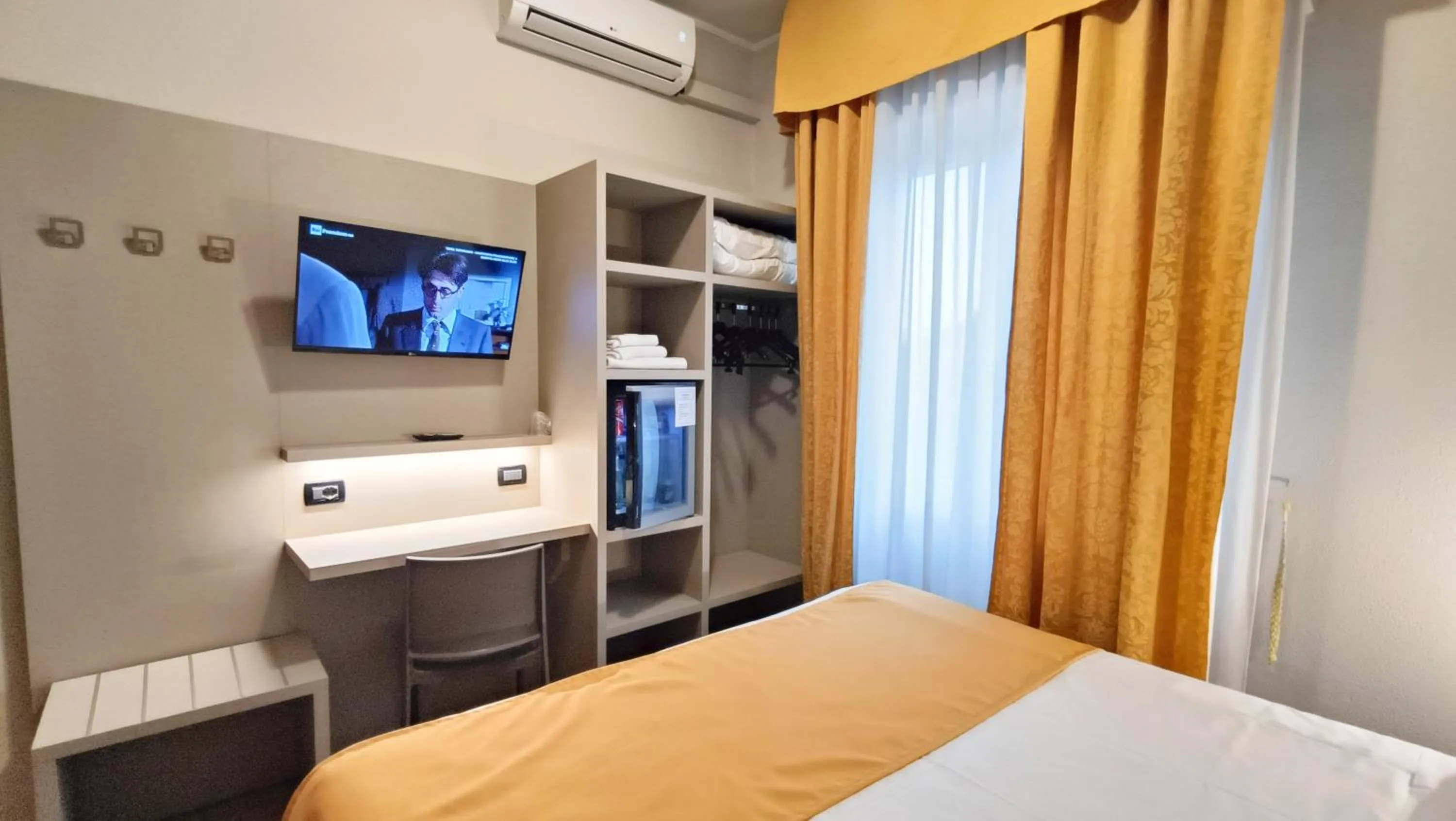 TV and multimedia, Bed in Valmarina