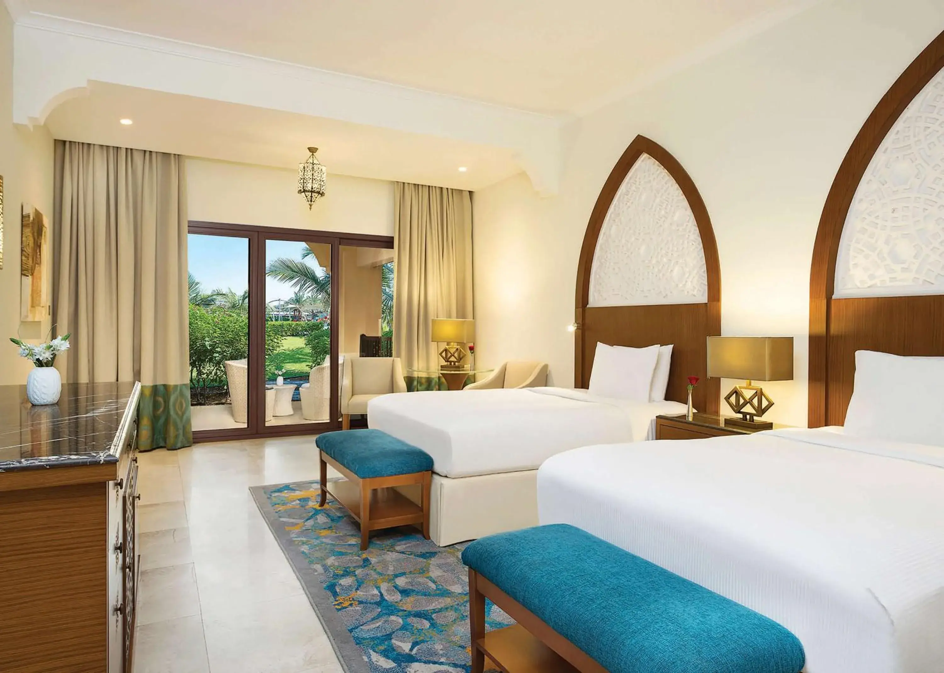 Deluxe Twin Room with Garden Access in DoubleTree by Hilton Resort & Spa Marjan Island Deluxe Twin Room with Garden Access in DoubleTree by Hilton Resort & Spa Marjan Island