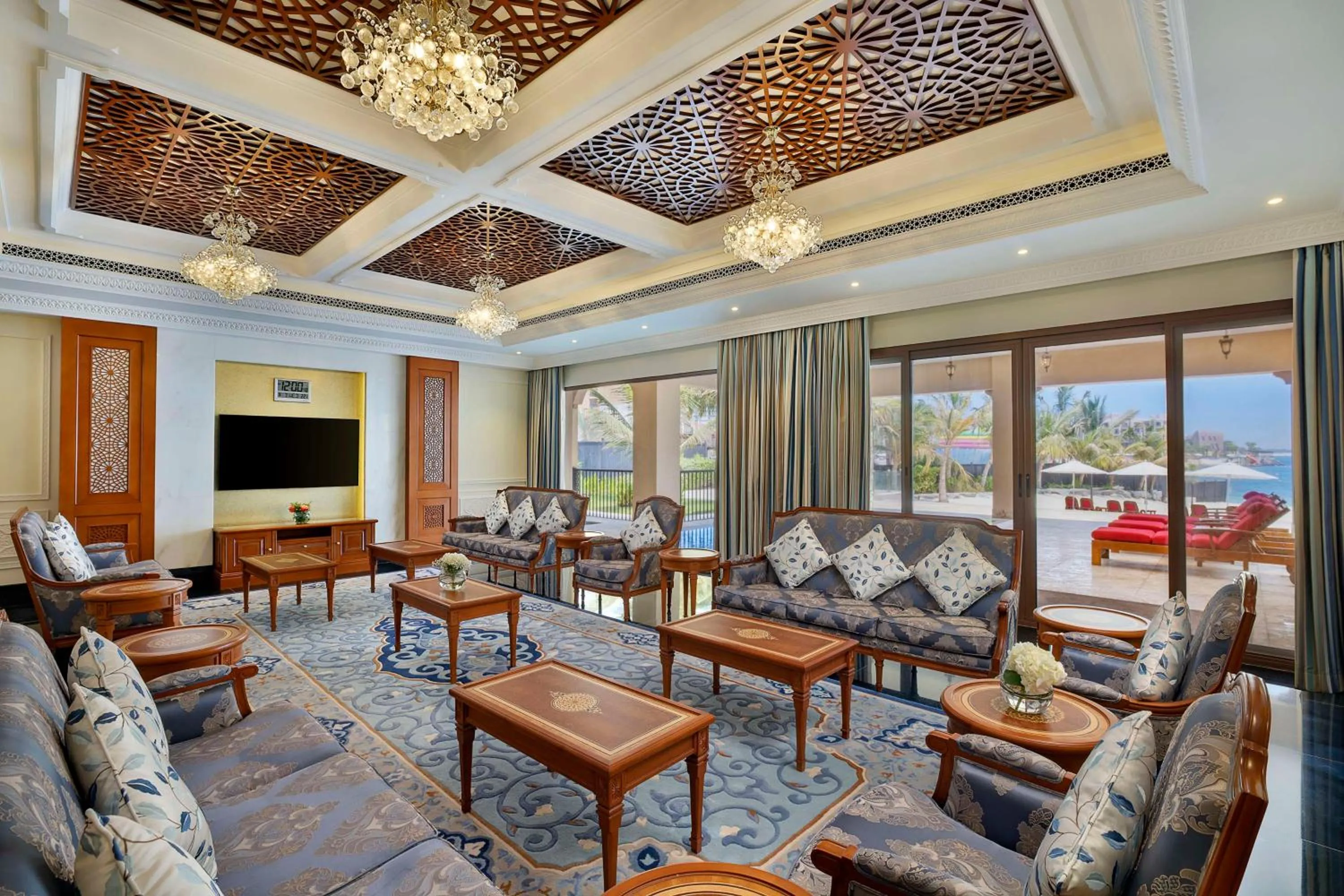 Living room in DoubleTree by Hilton Resort & Spa Marjan Island