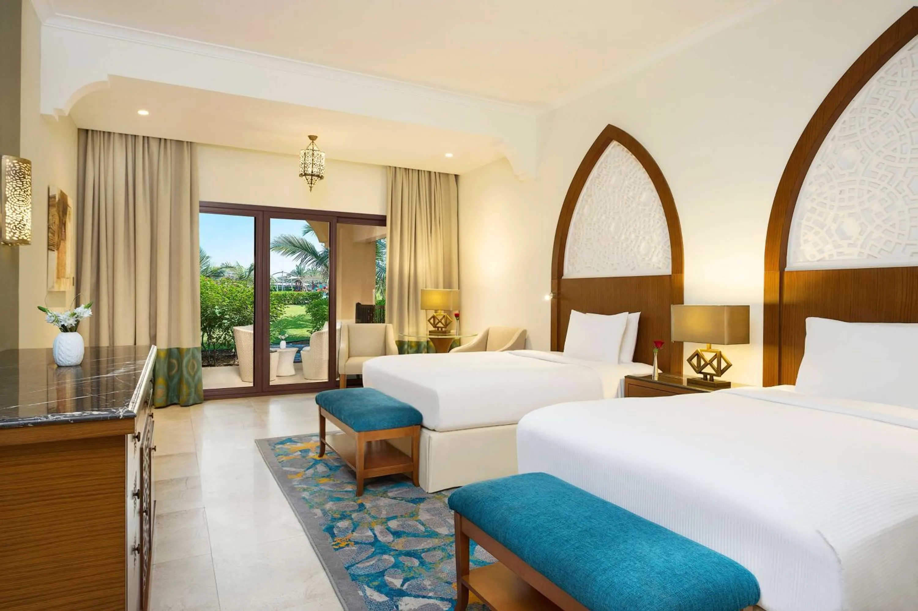 Bedroom, Bed in DoubleTree by Hilton Resort & Spa Marjan Island