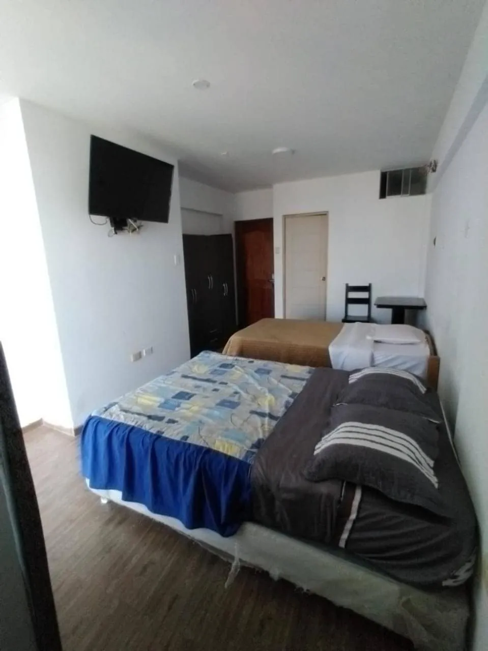 Bed in Hotel Royal Olympic