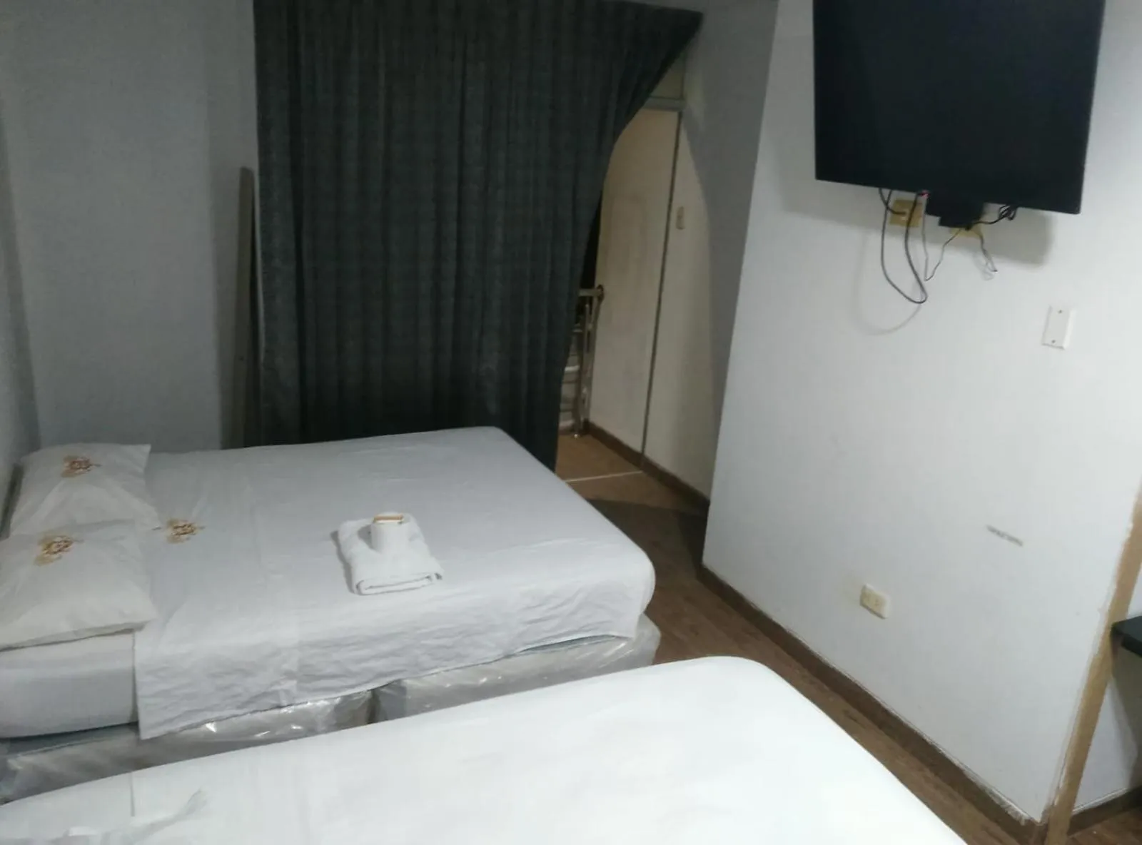 Bed in Hotel Royal Olympic