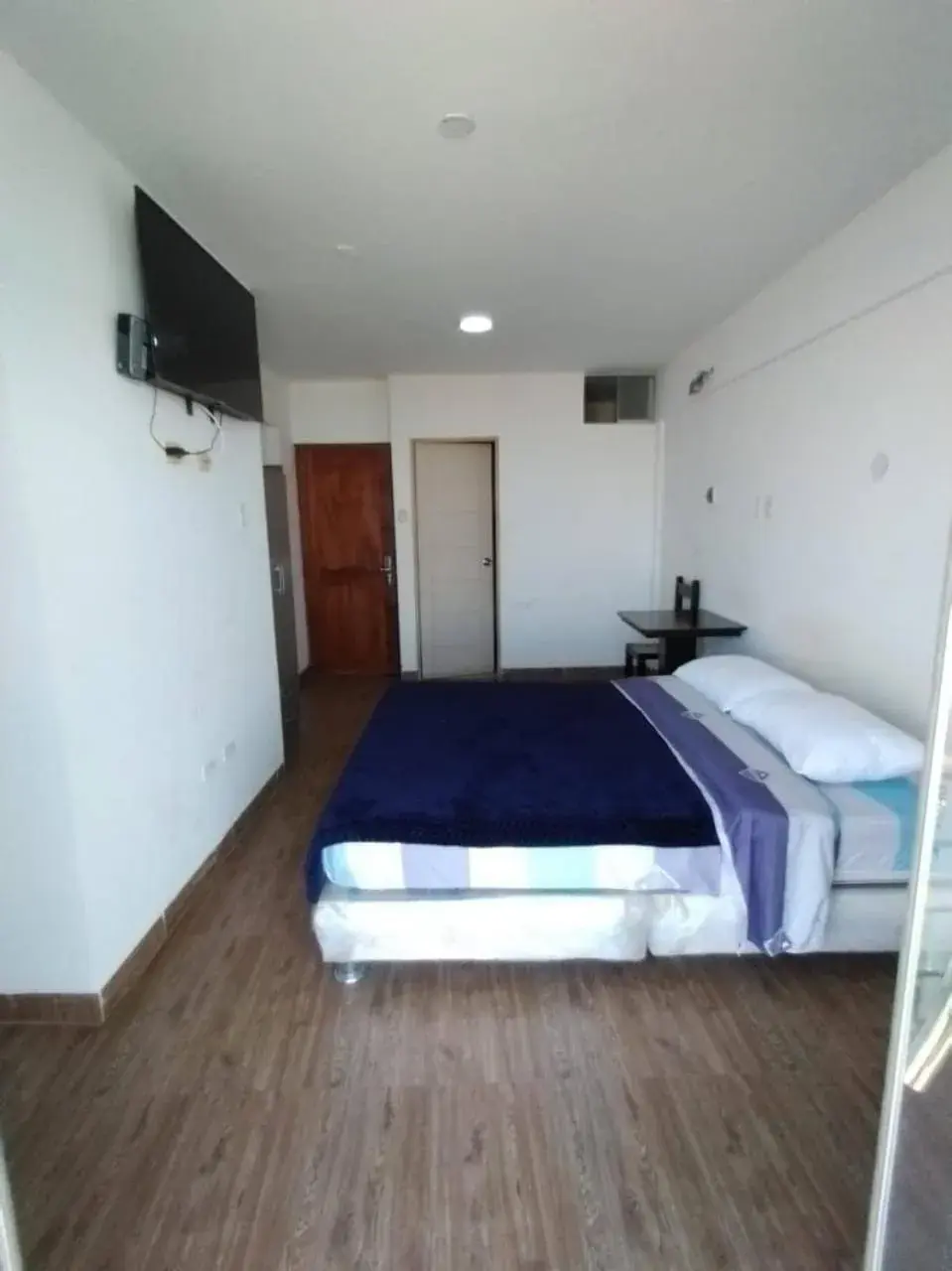 Queen Room with Balcony in Hotel Royal Olympic Queen Room with Balcony in Hotel Royal Olympic