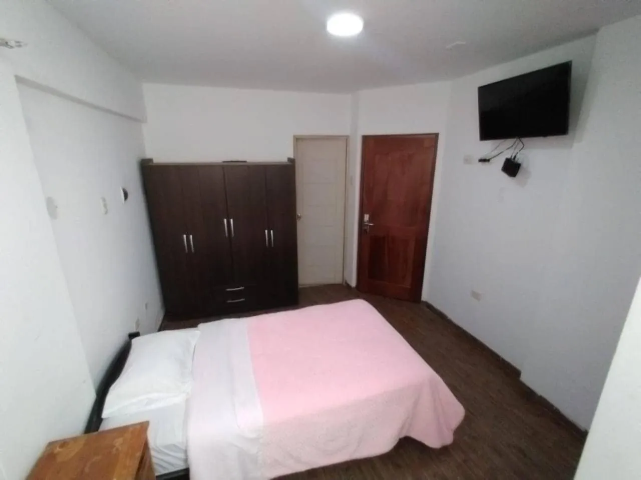 Bed in Hotel Royal Olympic