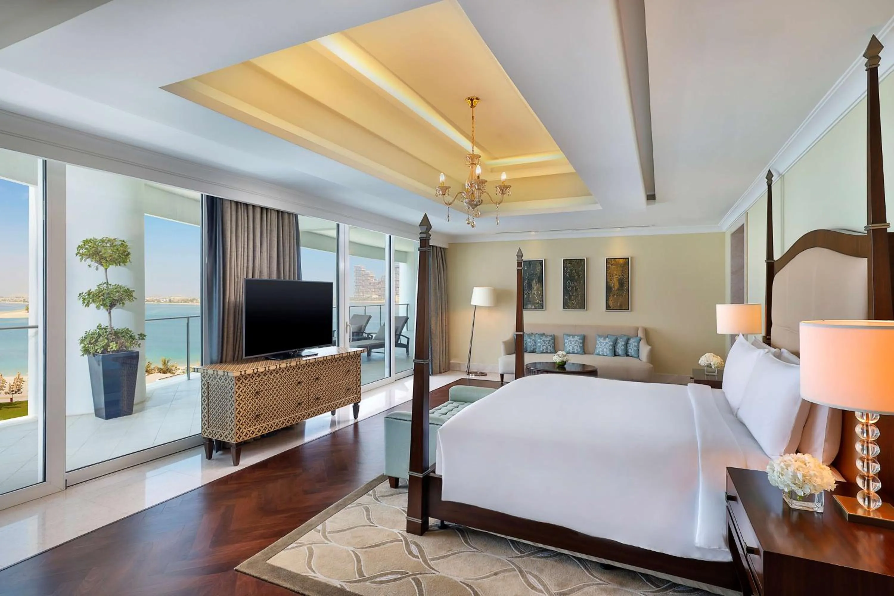 Bedroom, Bed in Waldorf Astoria Dubai Palm Jumeirah