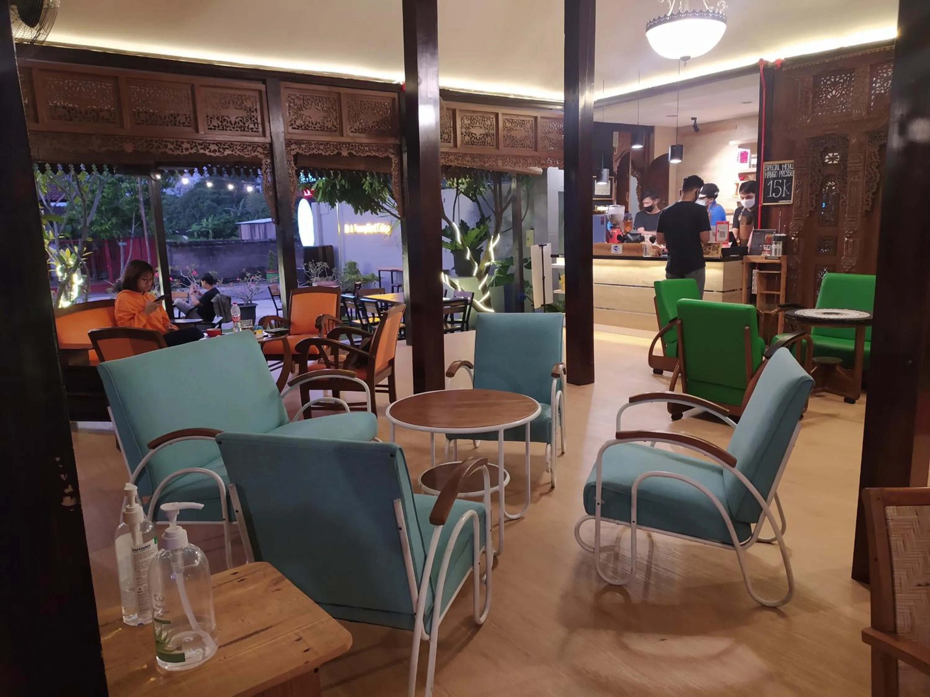 Restaurant/places to eat in Omah Nayan Guesthouse