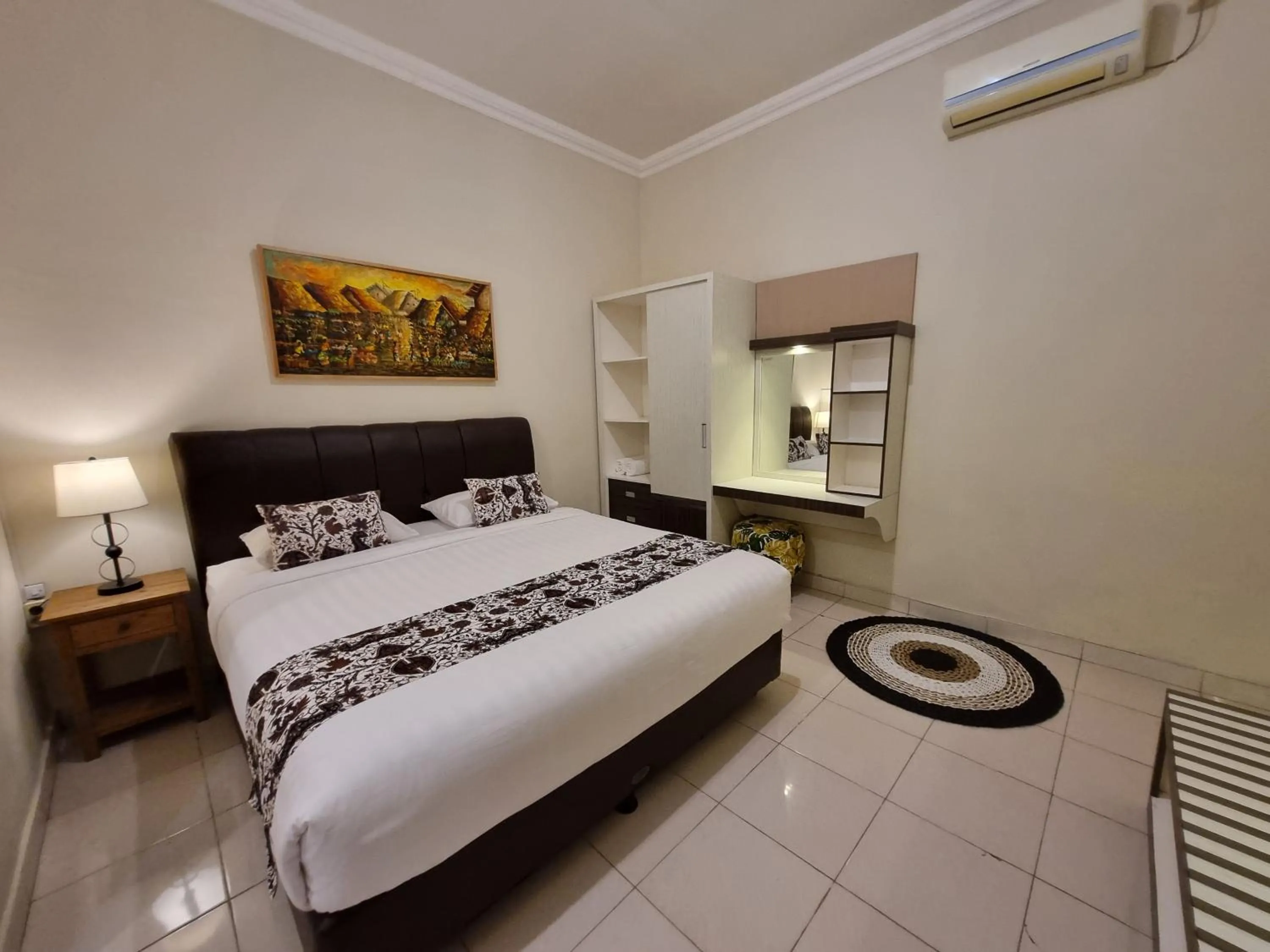 Bedroom, Bed in Omah Nayan Guesthouse