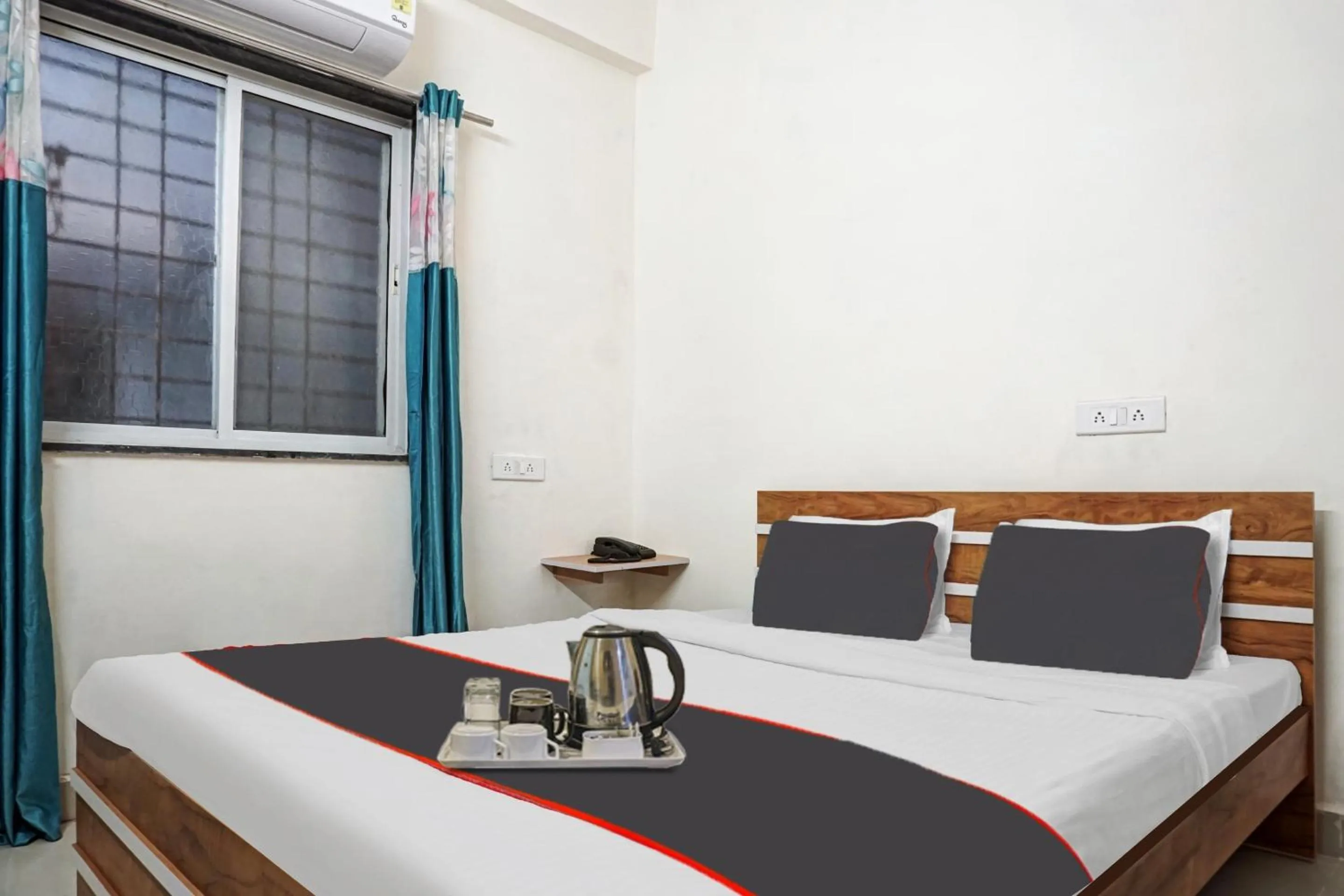 Bedroom, Bed in SPOT ON Hotel Deluxe