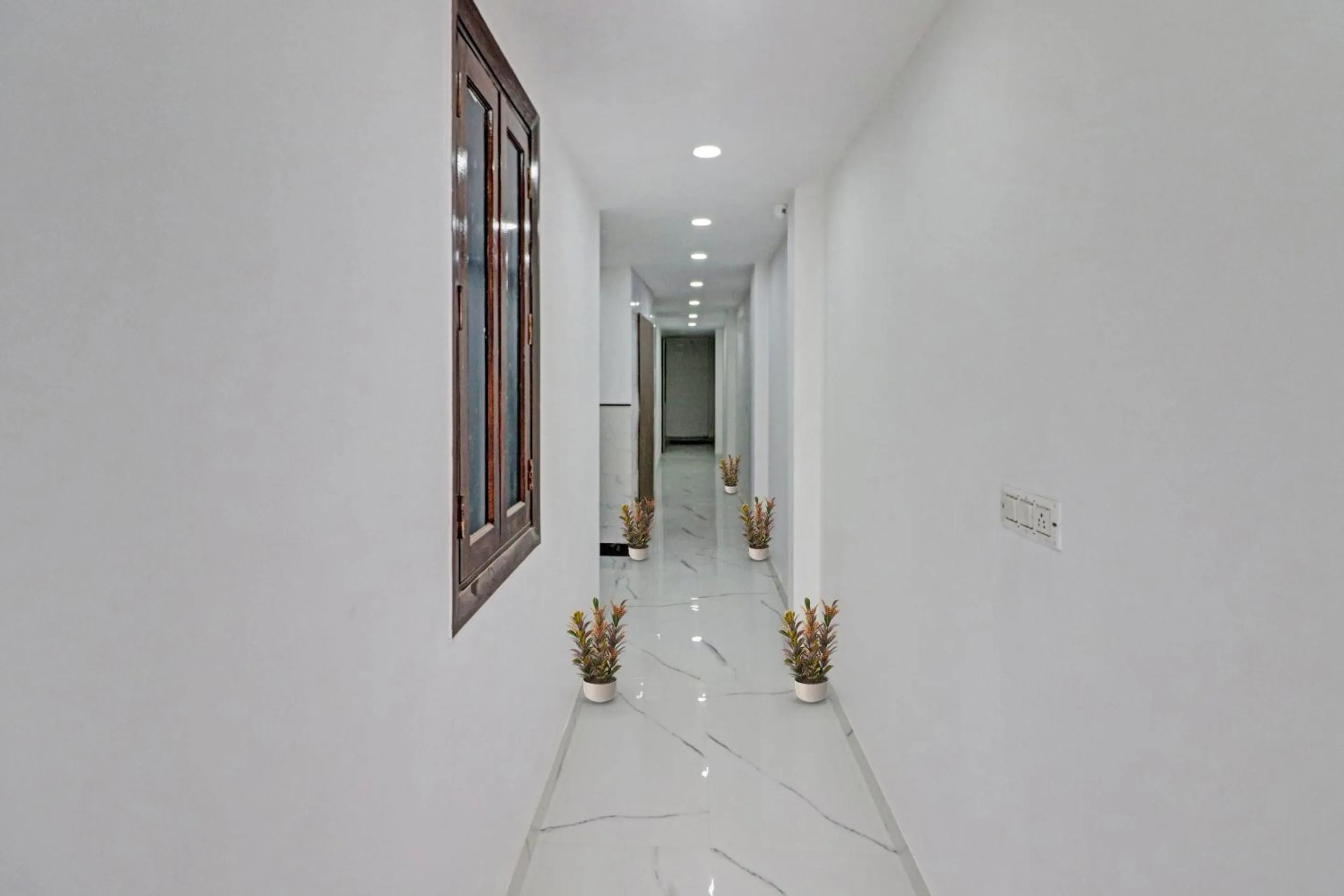 Lobby or reception in SPOT ON Hotel Deluxe