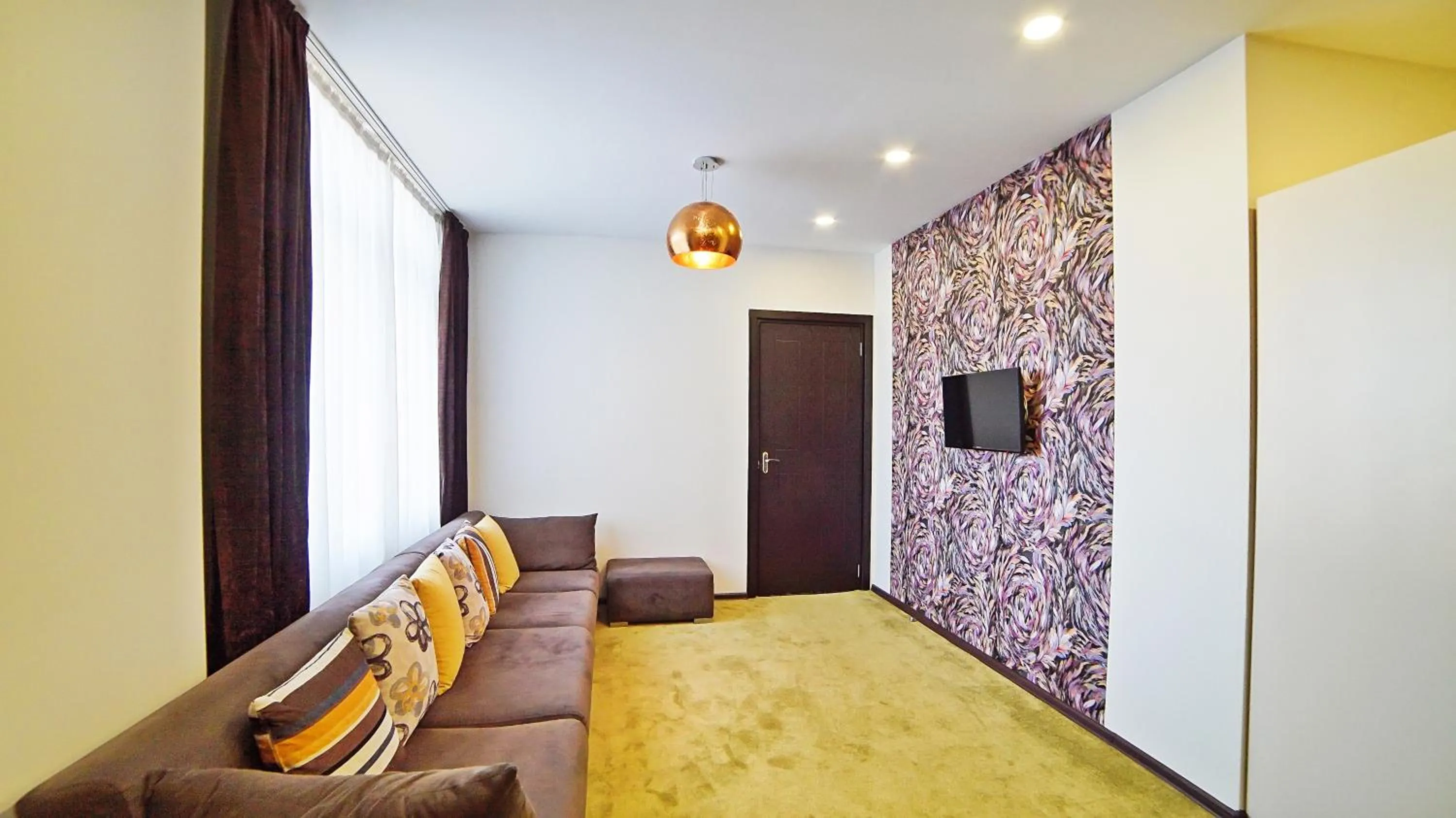 Photo of the whole room in Mardi Plaza Hotel