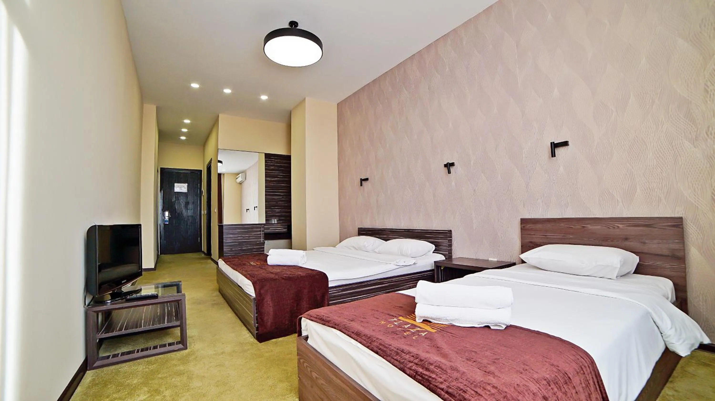 Photo of the whole room in Mardi Plaza Hotel