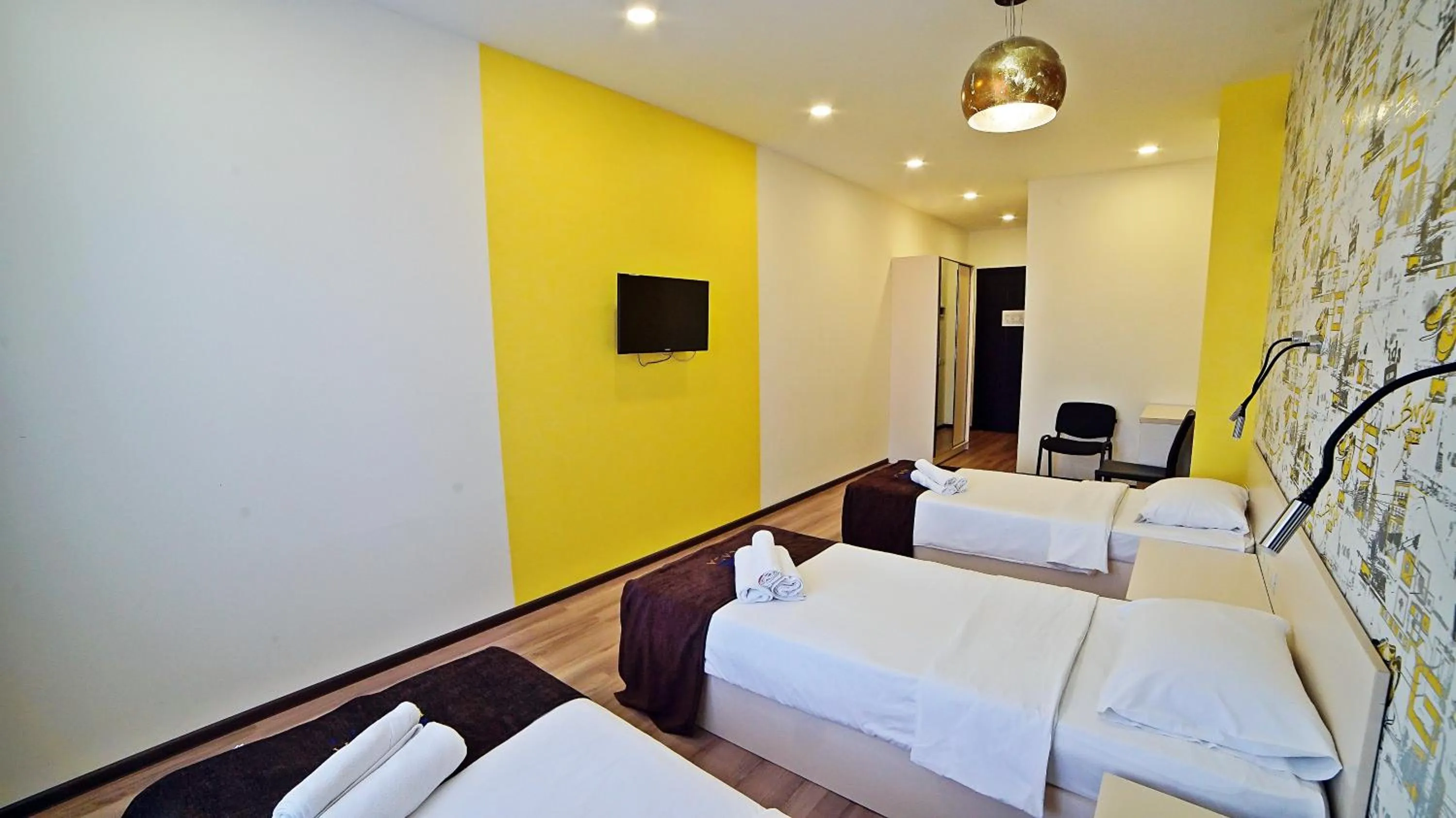 Photo of the whole room in Mardi Plaza Hotel