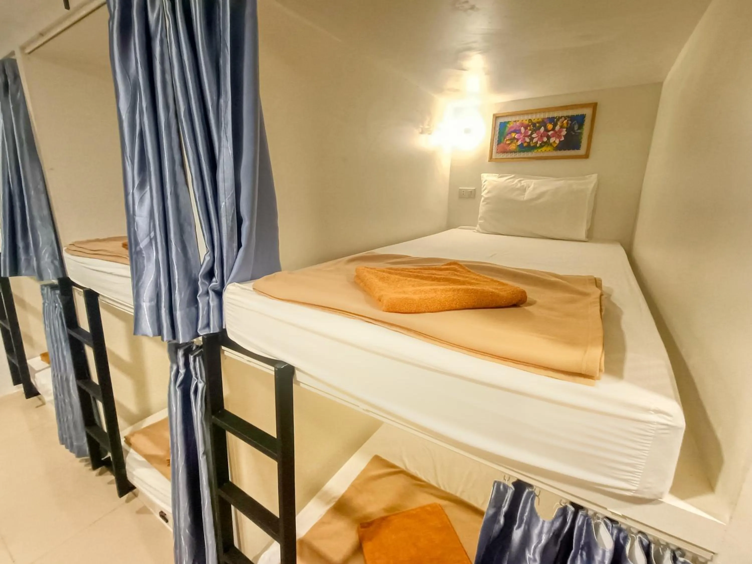Bed in Jomtien Beach Hostel