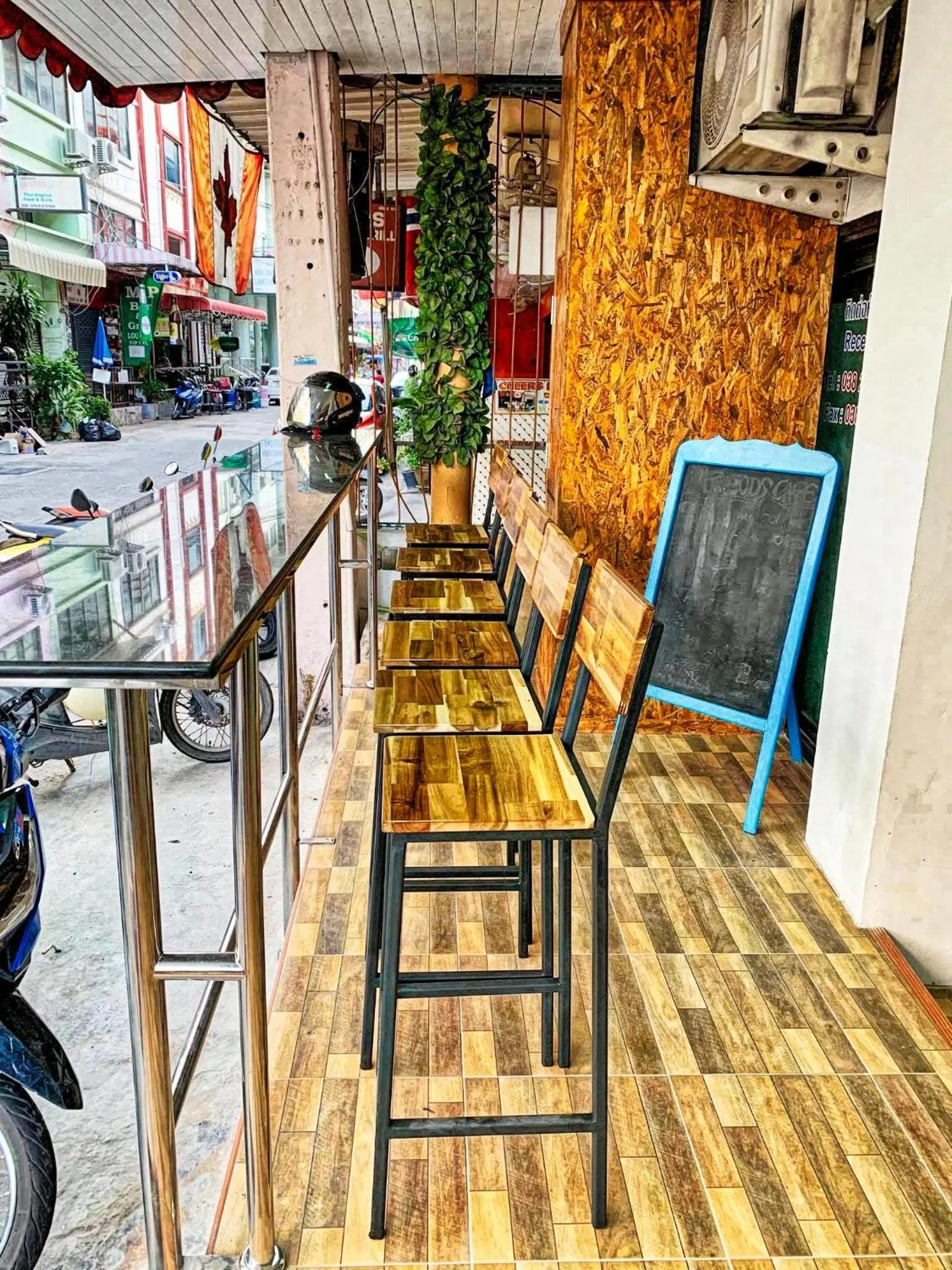 Restaurant/places to eat in Jomtien Beach Hostel