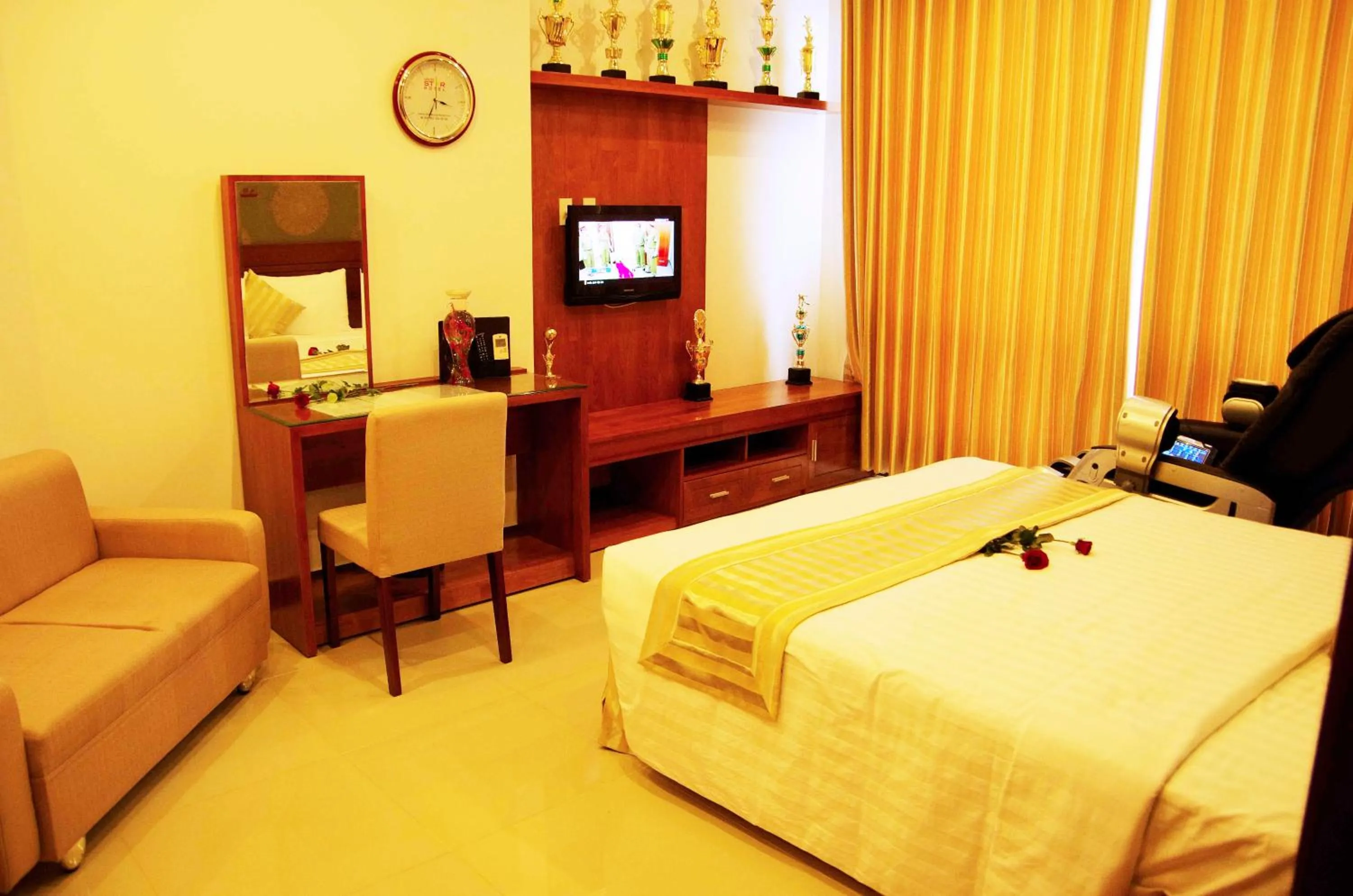 Photo of the whole room, Bed in Lien Do Star Hotel