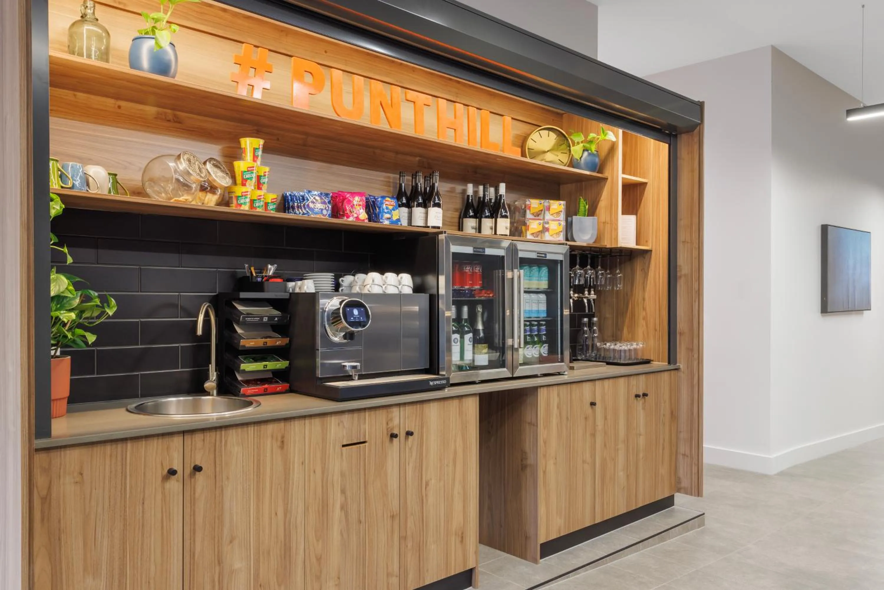 Food and drinks in Punthill Essendon North