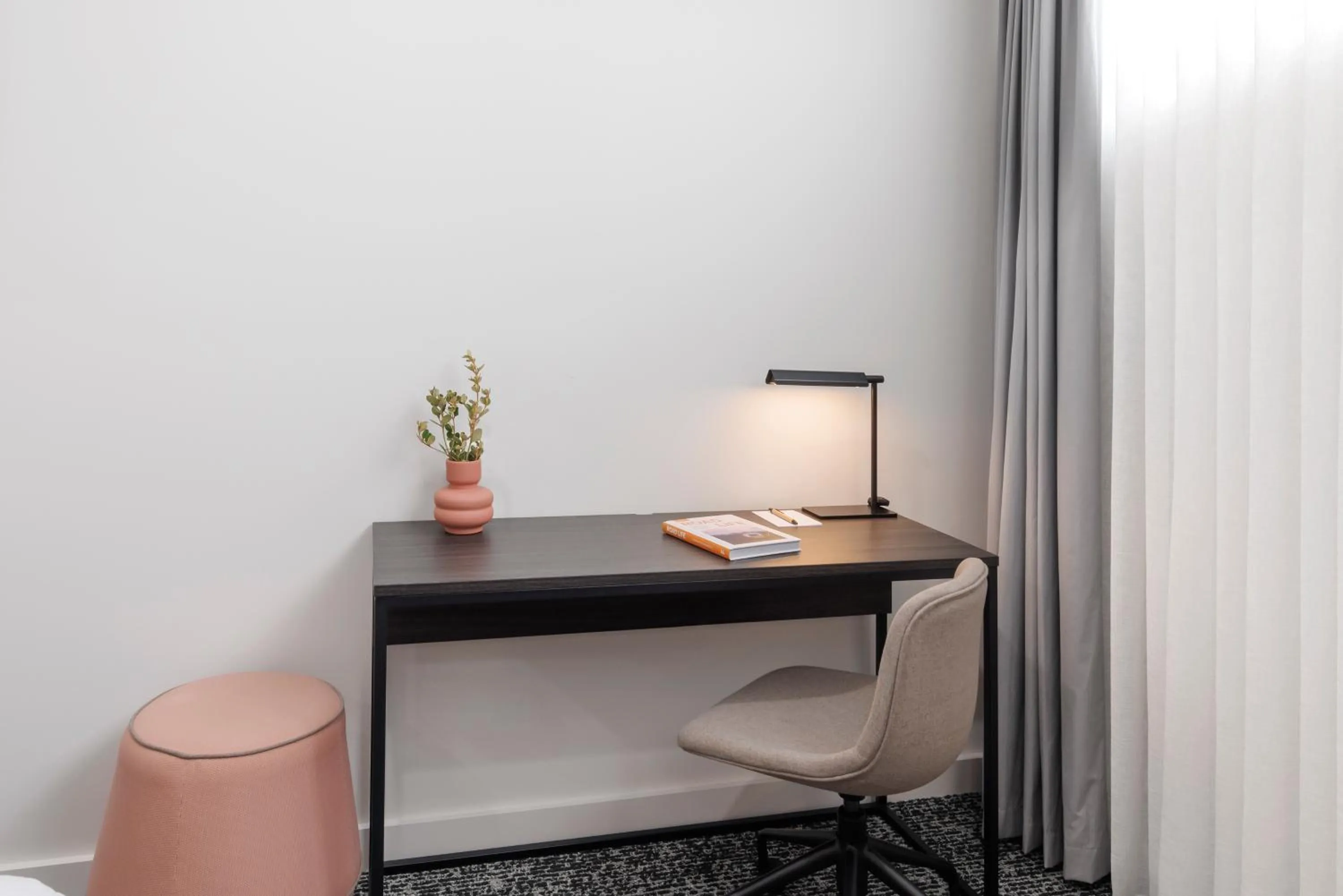 hair dresser in Punthill Essendon North