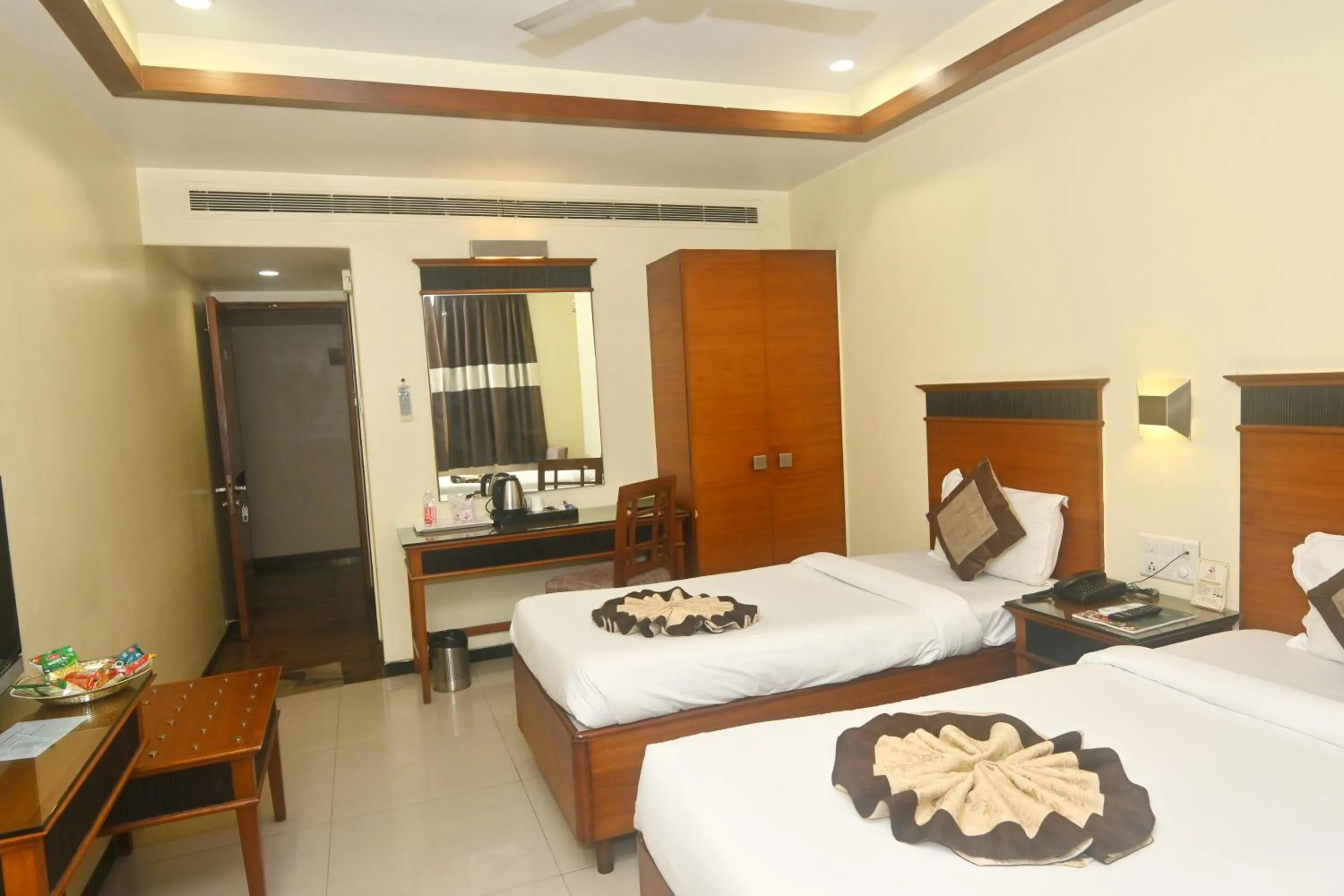 Bed in Simran Heritage(Business Hotel