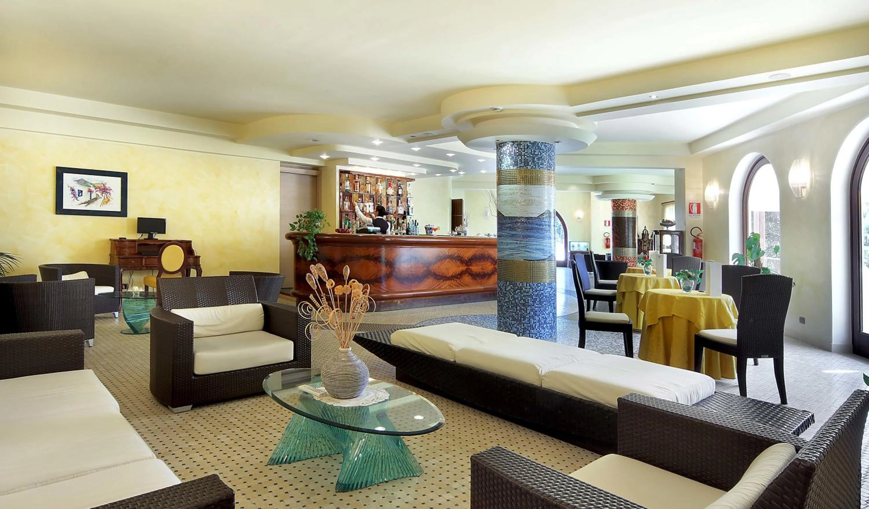 Communal lounge/ TV room, Bed in Hotel Aktea