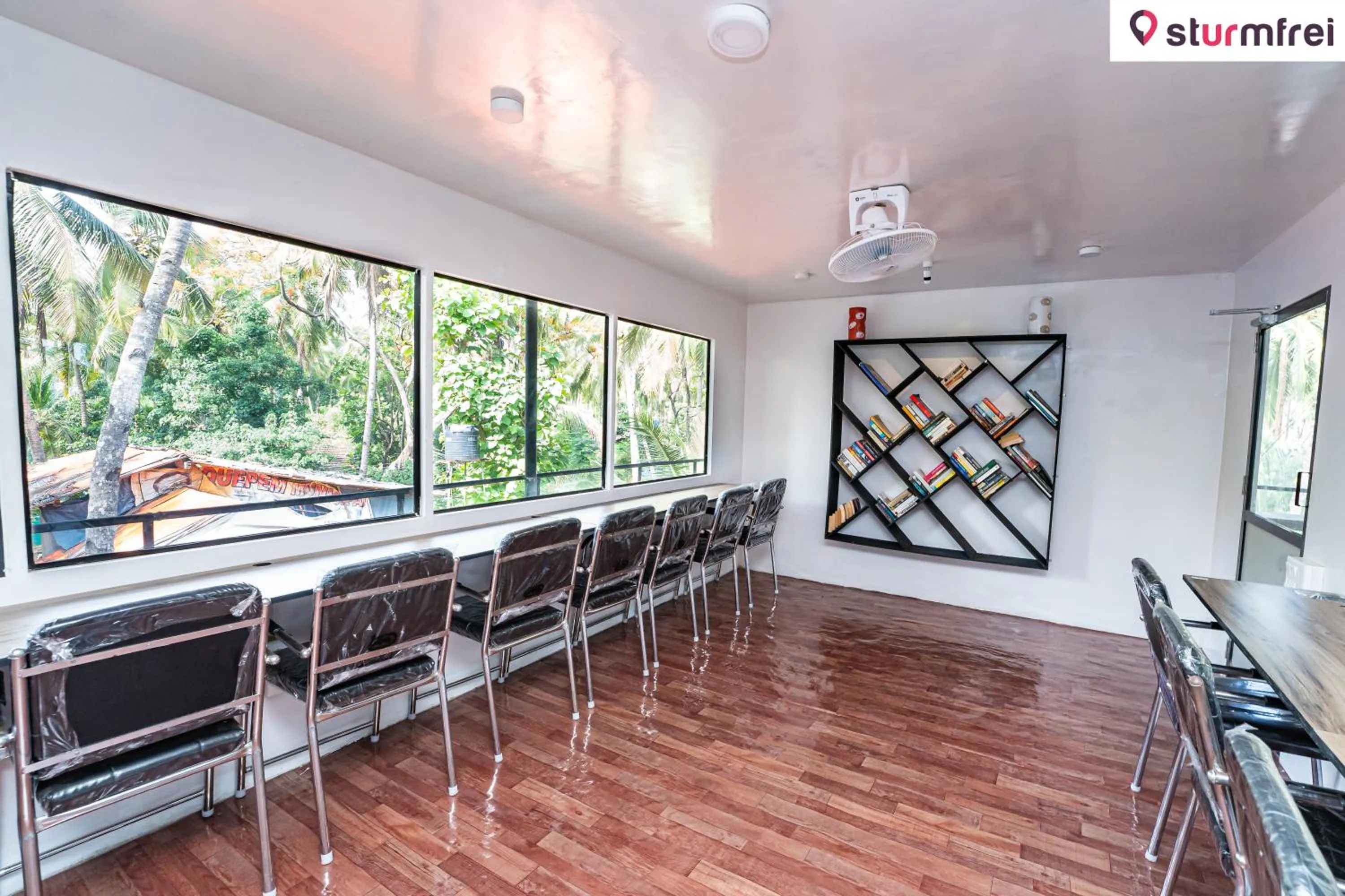 Library in Jungle by sturmfrei Palolem