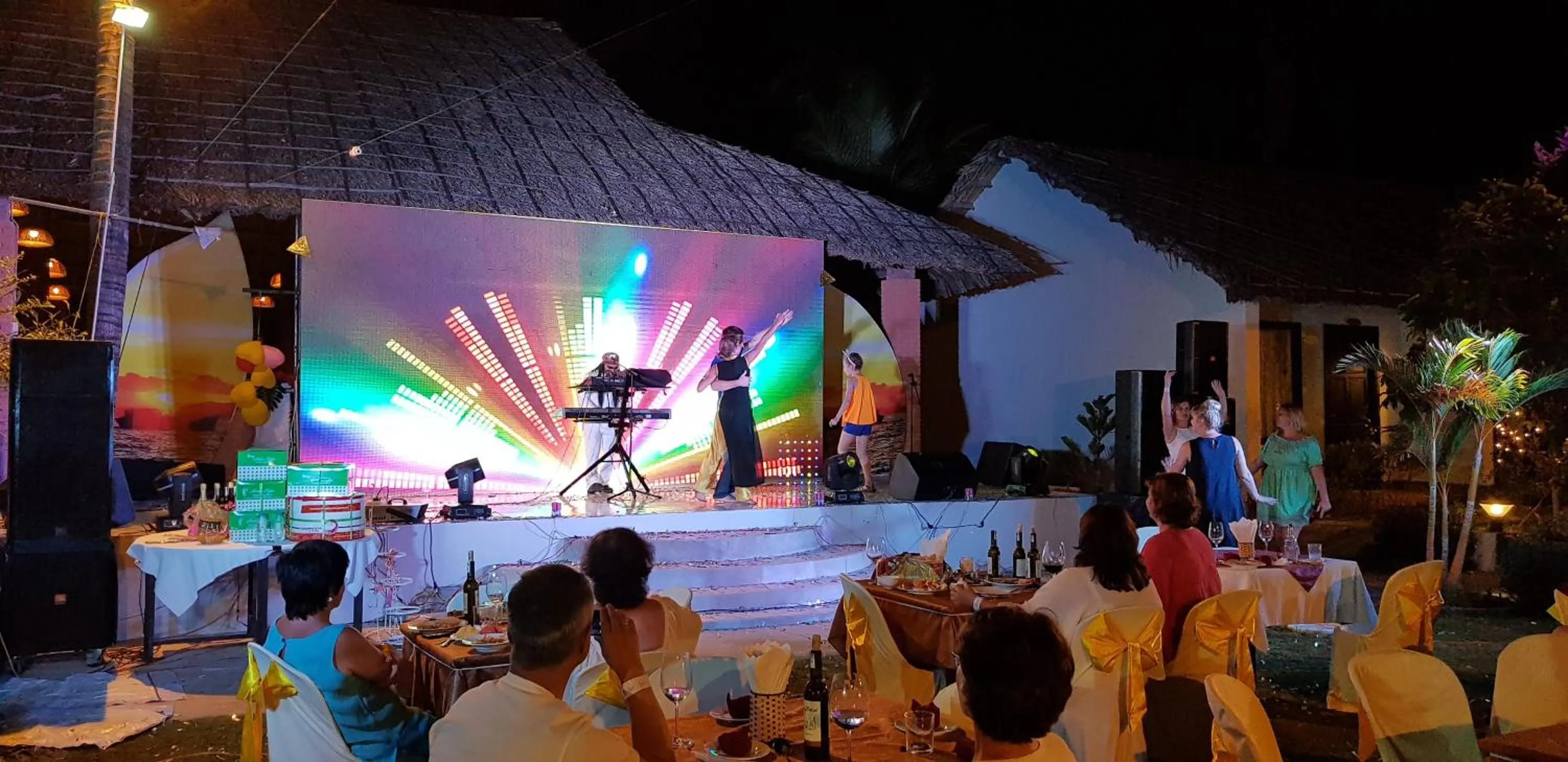 Banquet/Function facilities in Sun & Sands Beach Hotel