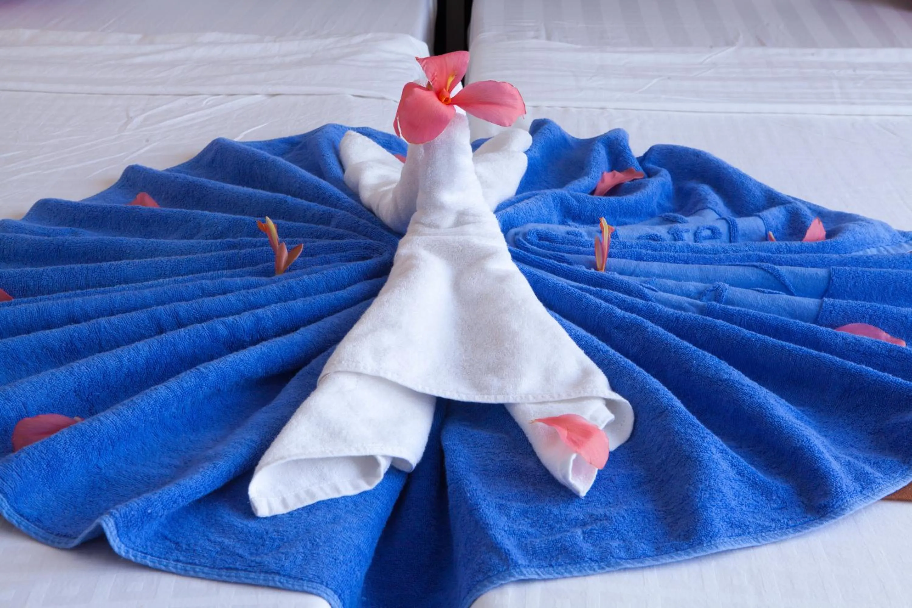 Decorative detail in Sun & Sands Beach Hotel