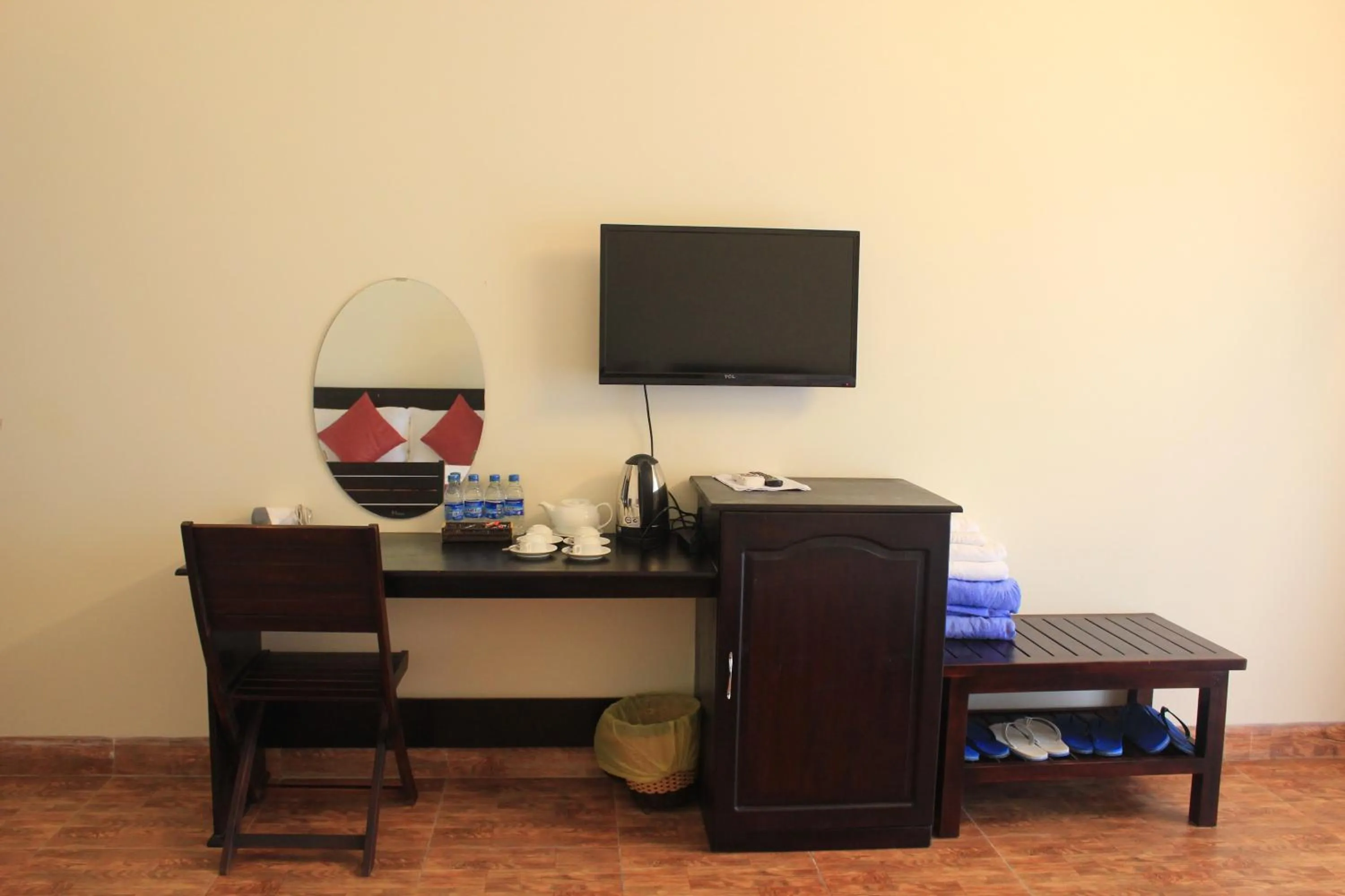 Decorative detail in Sun & Sands Beach Hotel