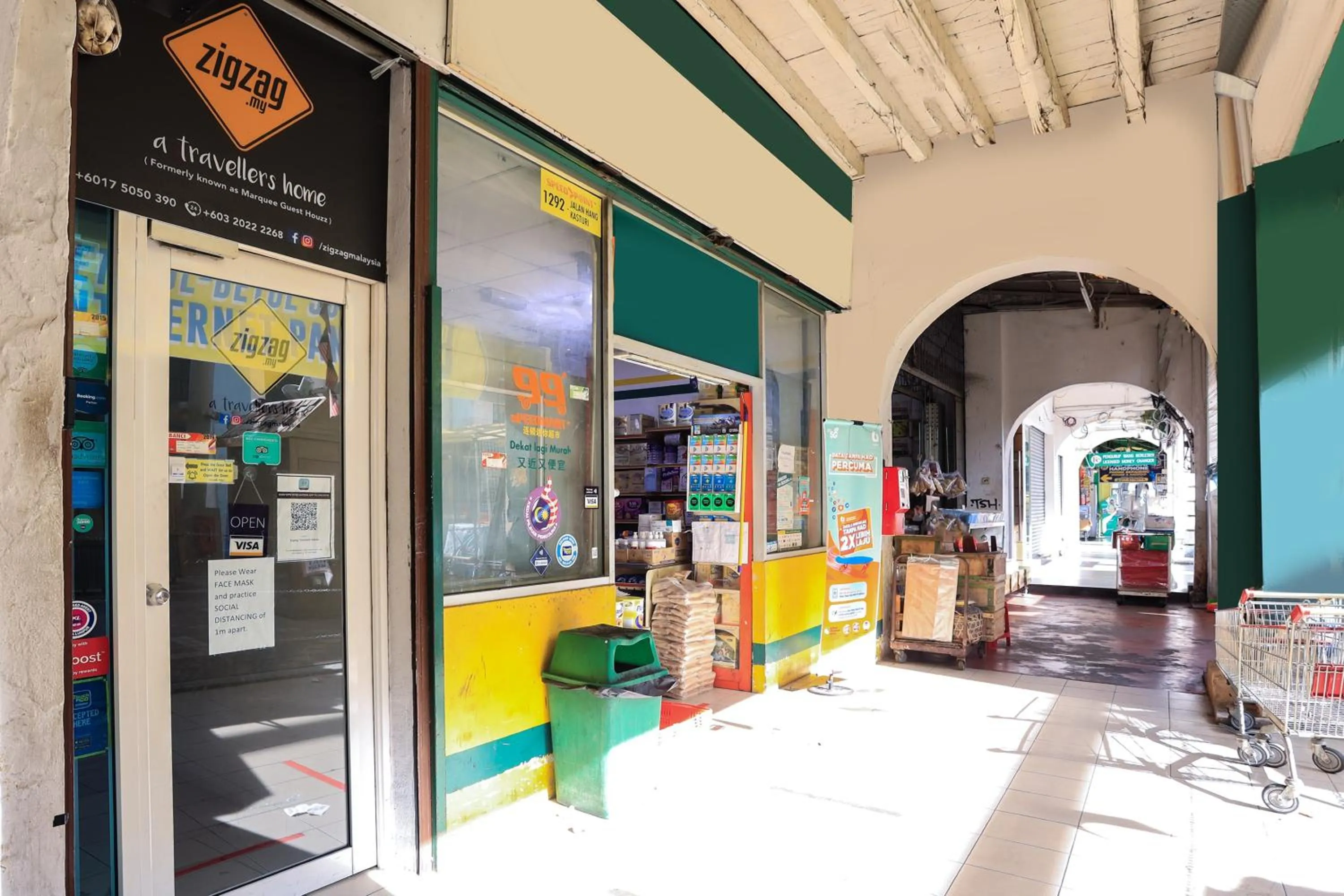 Facade/entrance in SPOT ON 90236 Zigzag Travellers Home